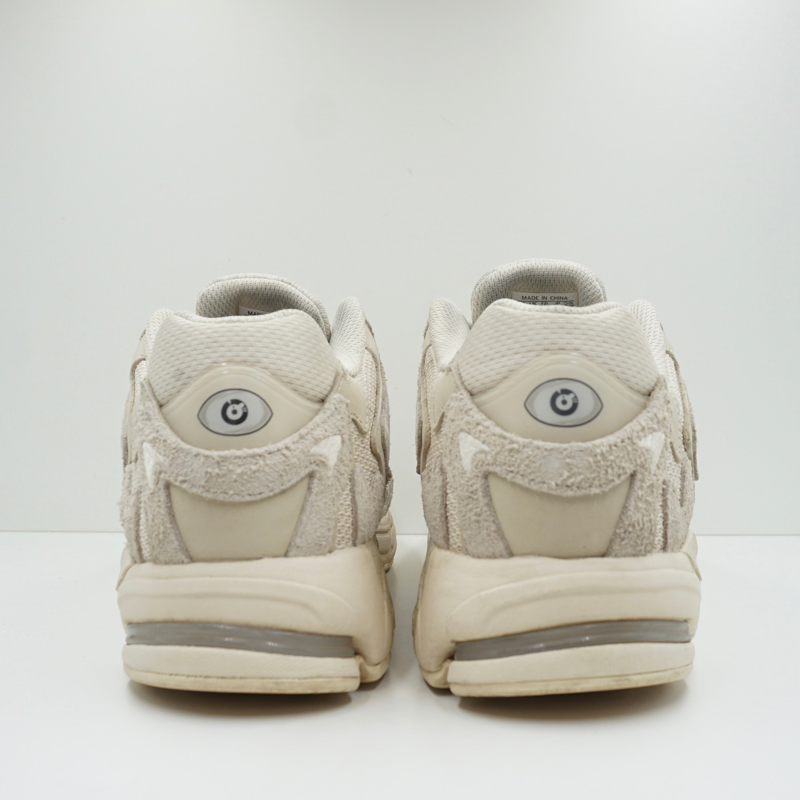 Adidas Response CL Bad Bunny Wonder White