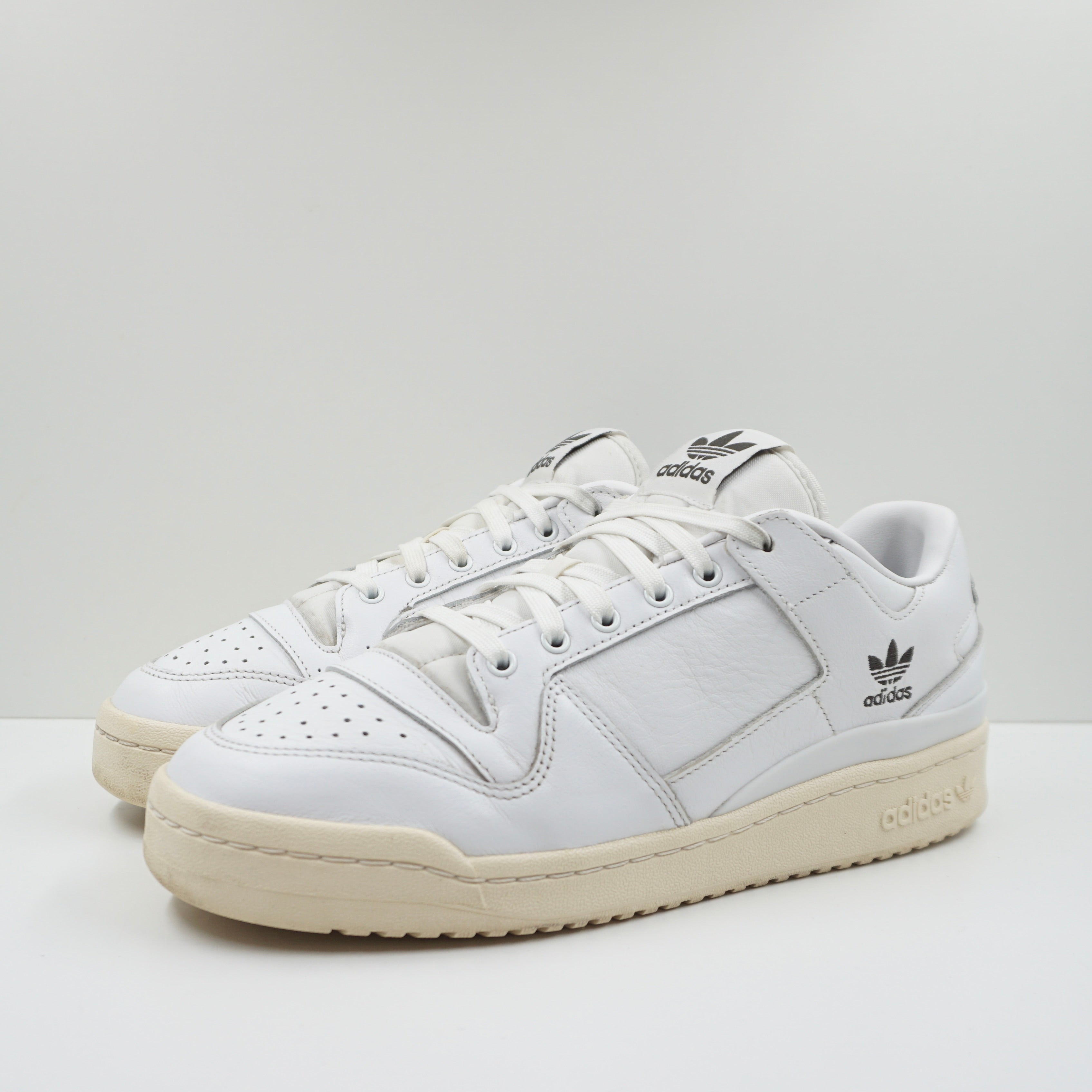 Adidas Forum 84 Low ADV No Stripes