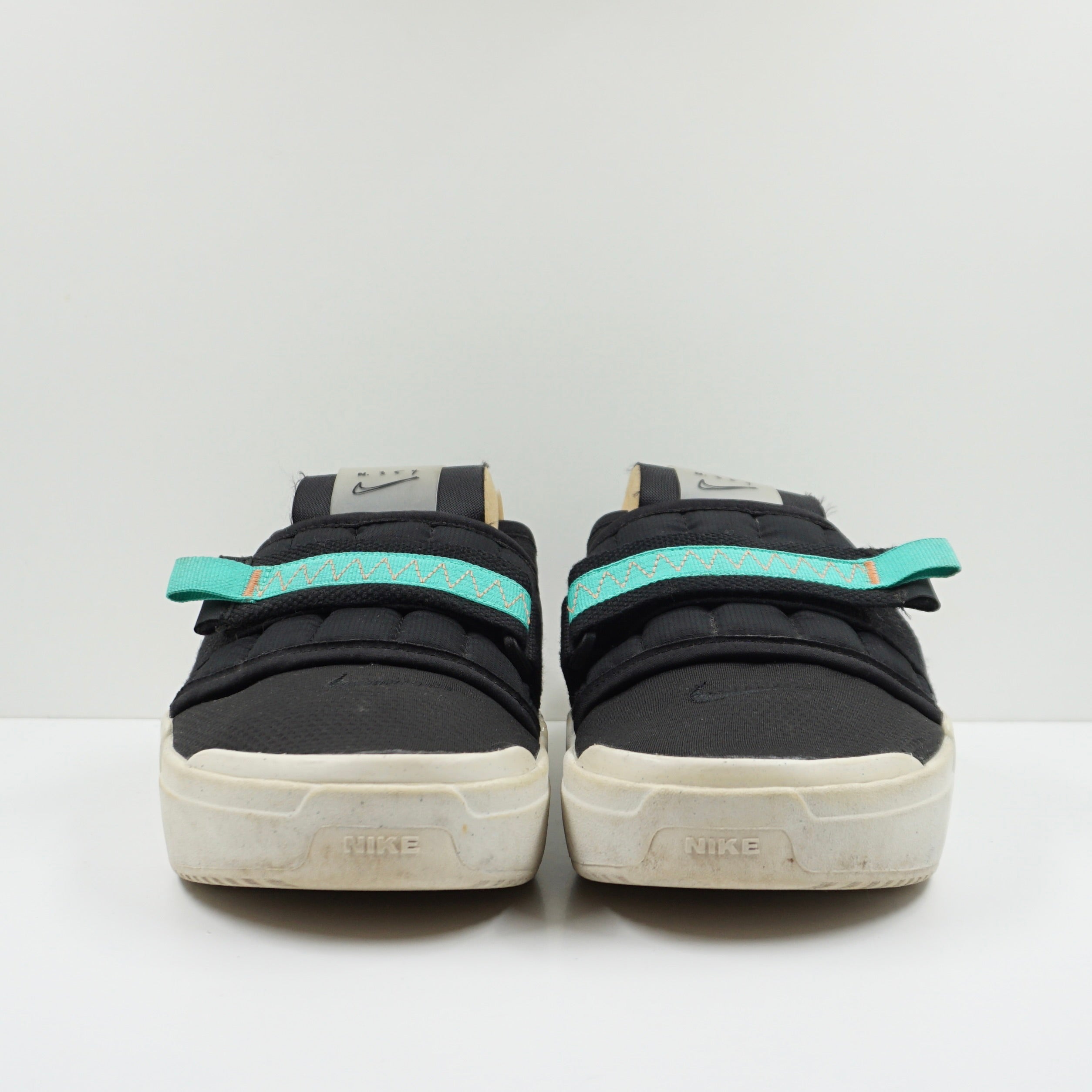 Nike Offline Black Menta