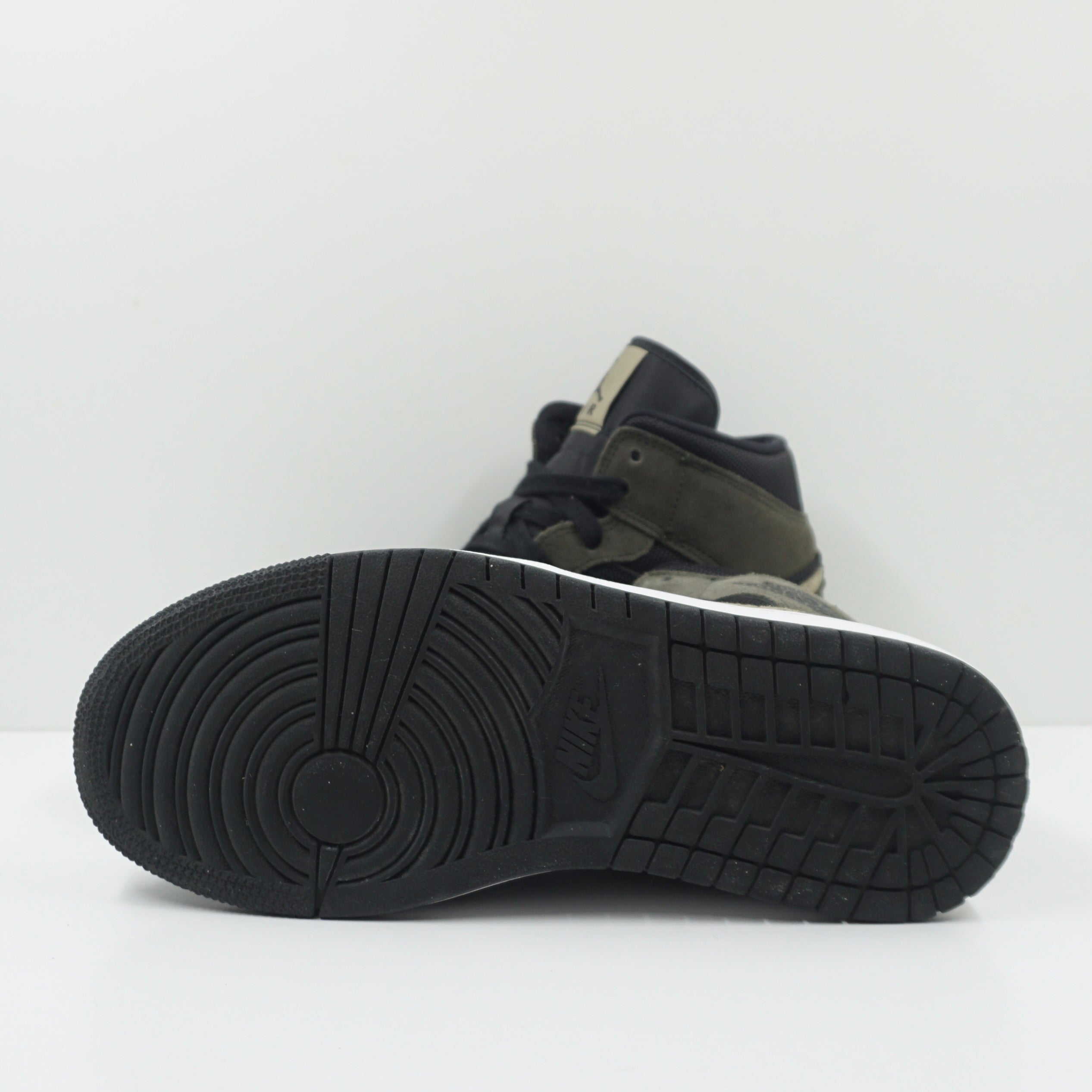 Jordan 1 Mid Military Olive (W)