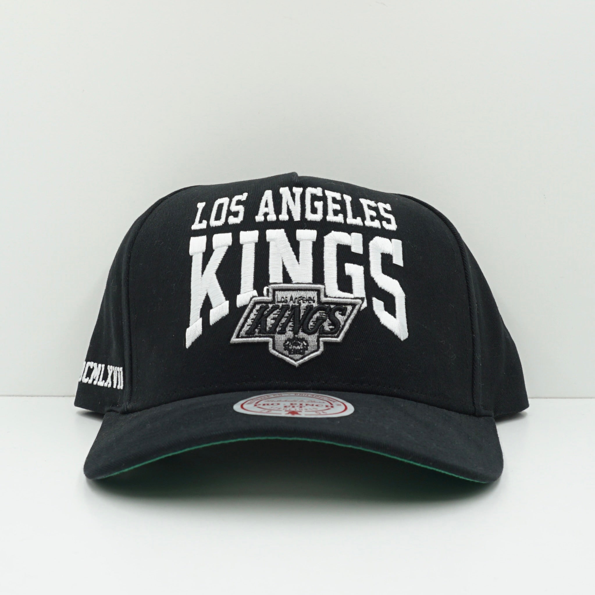 Mitchell & Ness Los Angeles Kings Black Pro Pinch Fit Snapback Cap
