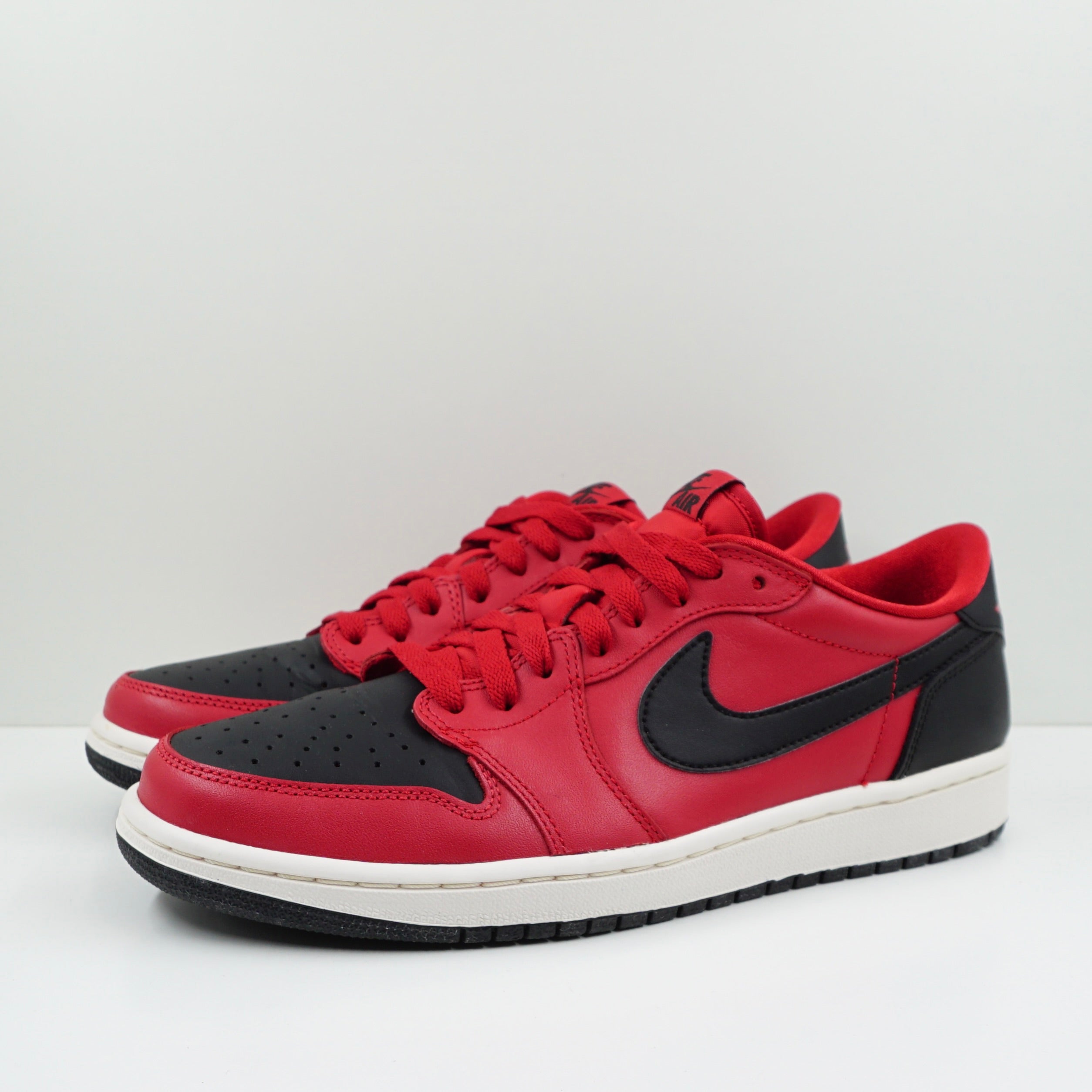 Jordan 1 Retro Low Gym Red Black