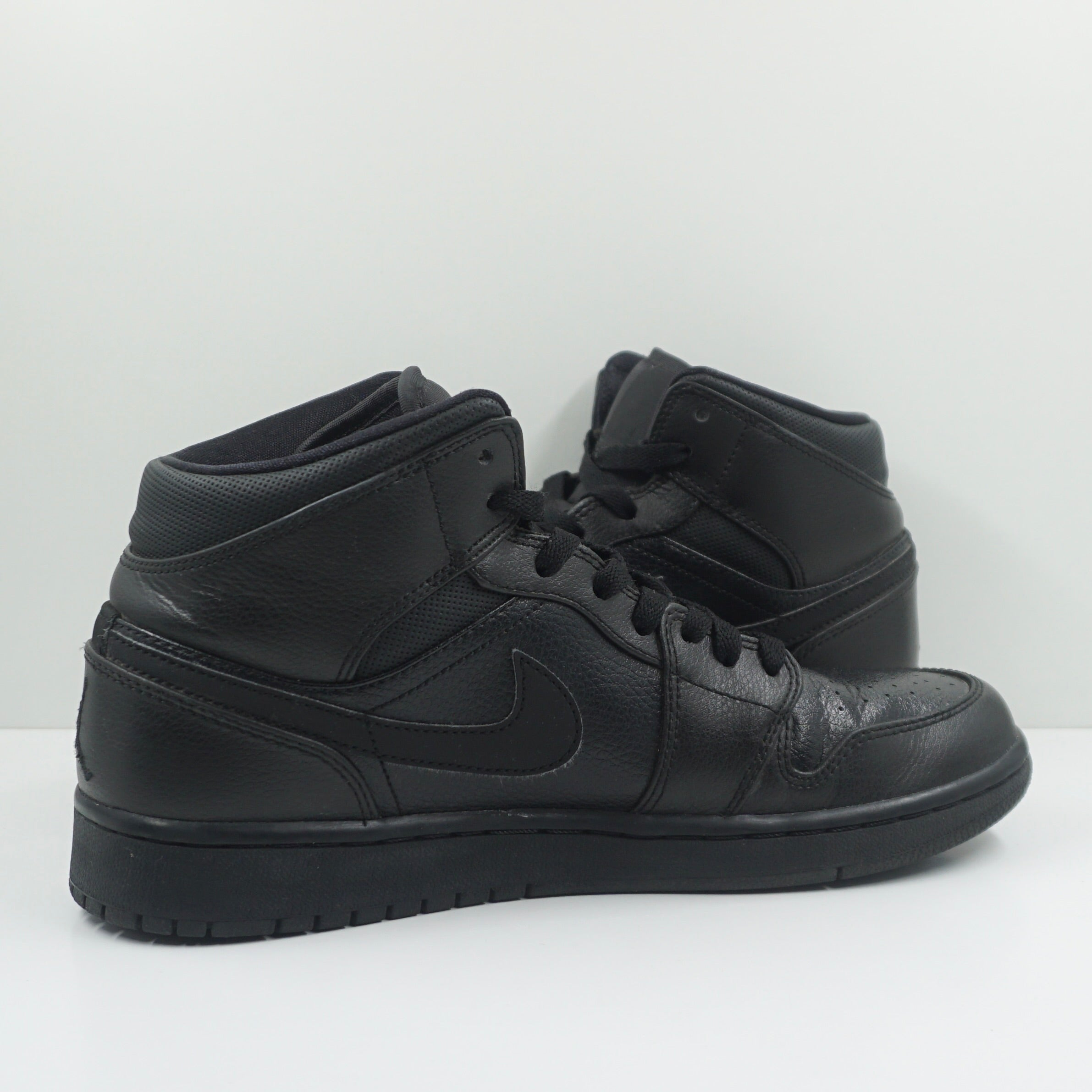 Jordan 1 Retro Mid Black (2015)