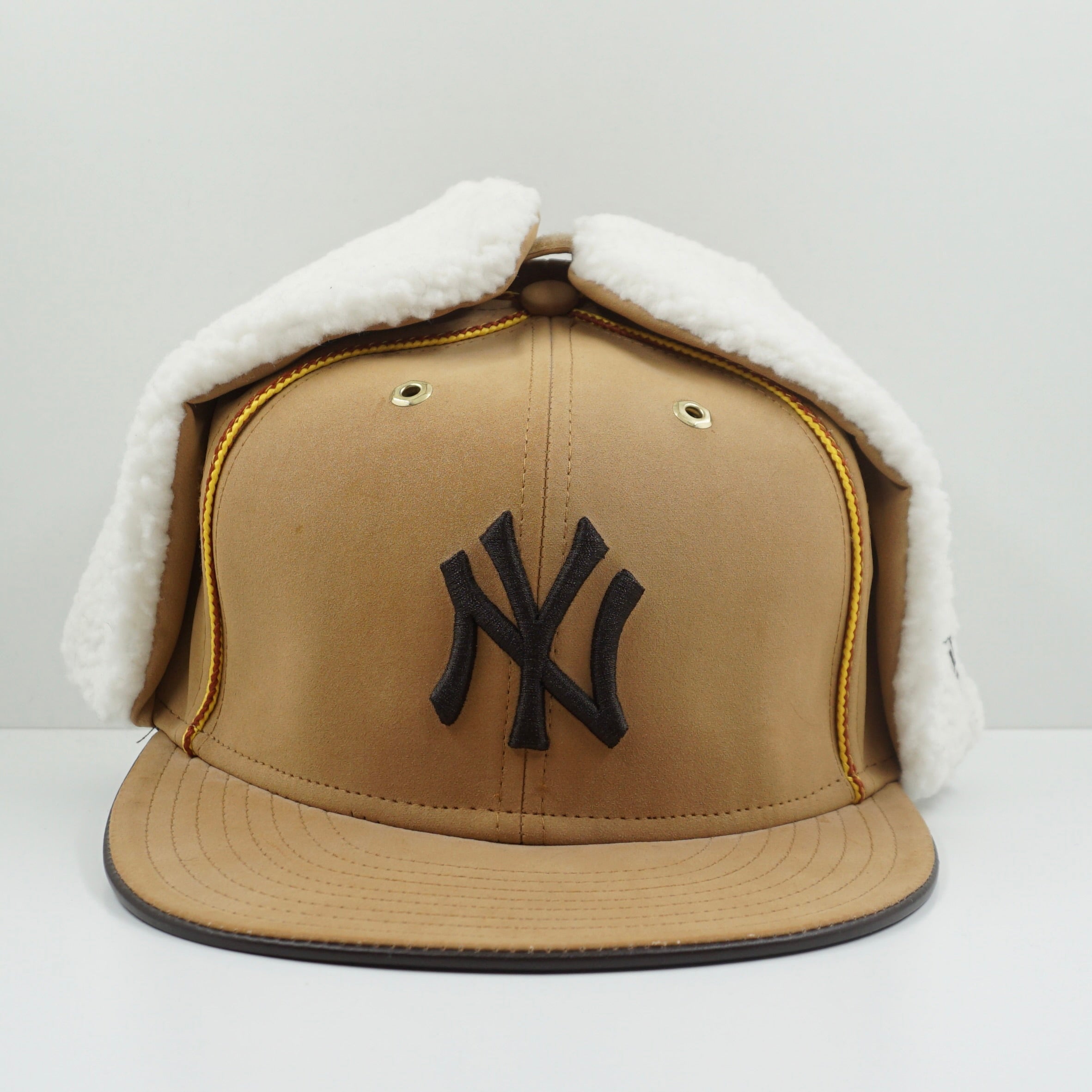 New Era New York Yankees "Timberland" Ear Flap Beige Fitted Cap