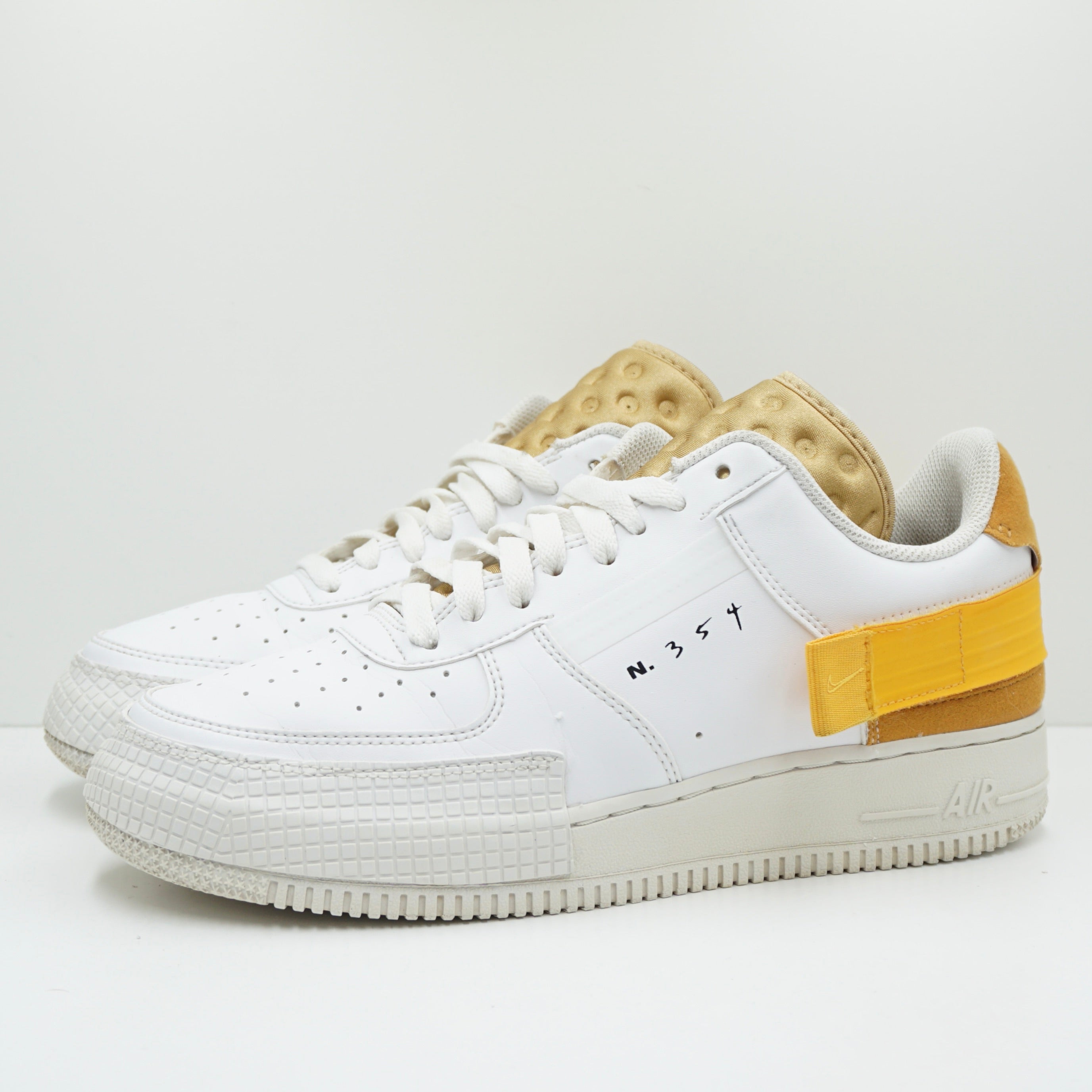 Nike Air Force 1 Type White Gold