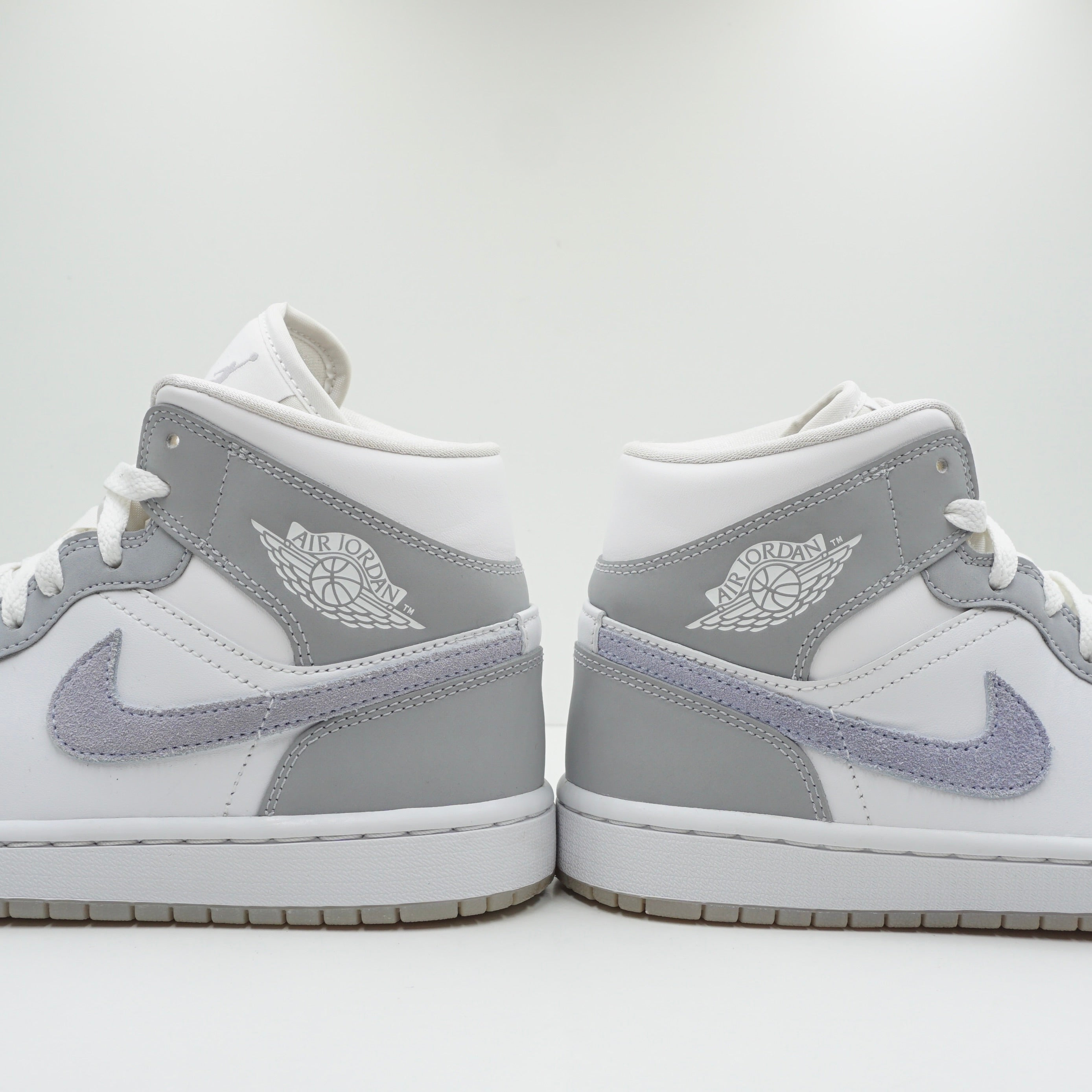 Jordan 1 Mid Wolf Grey Aluminum (W)