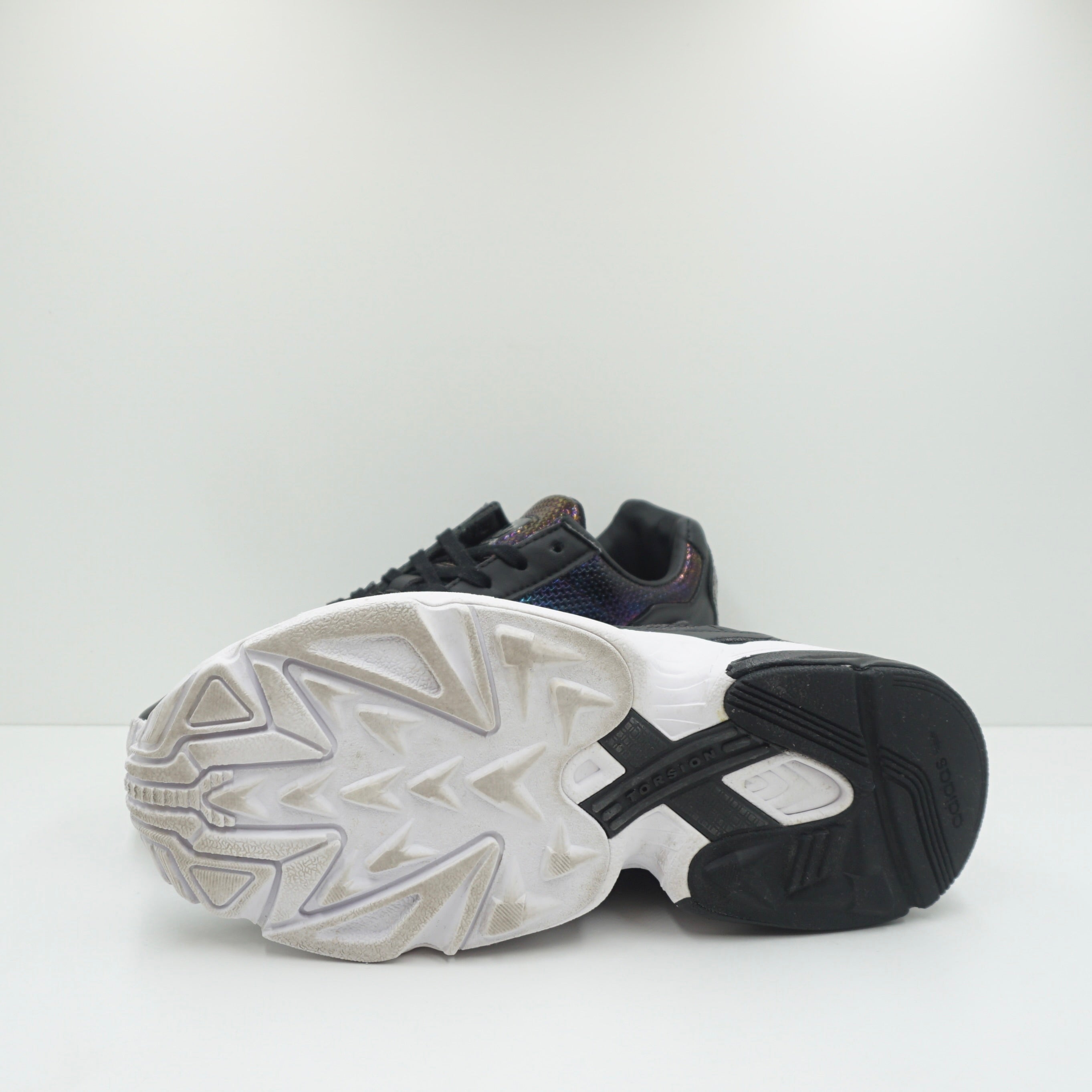 Adidas Falcon Iridescent (W)