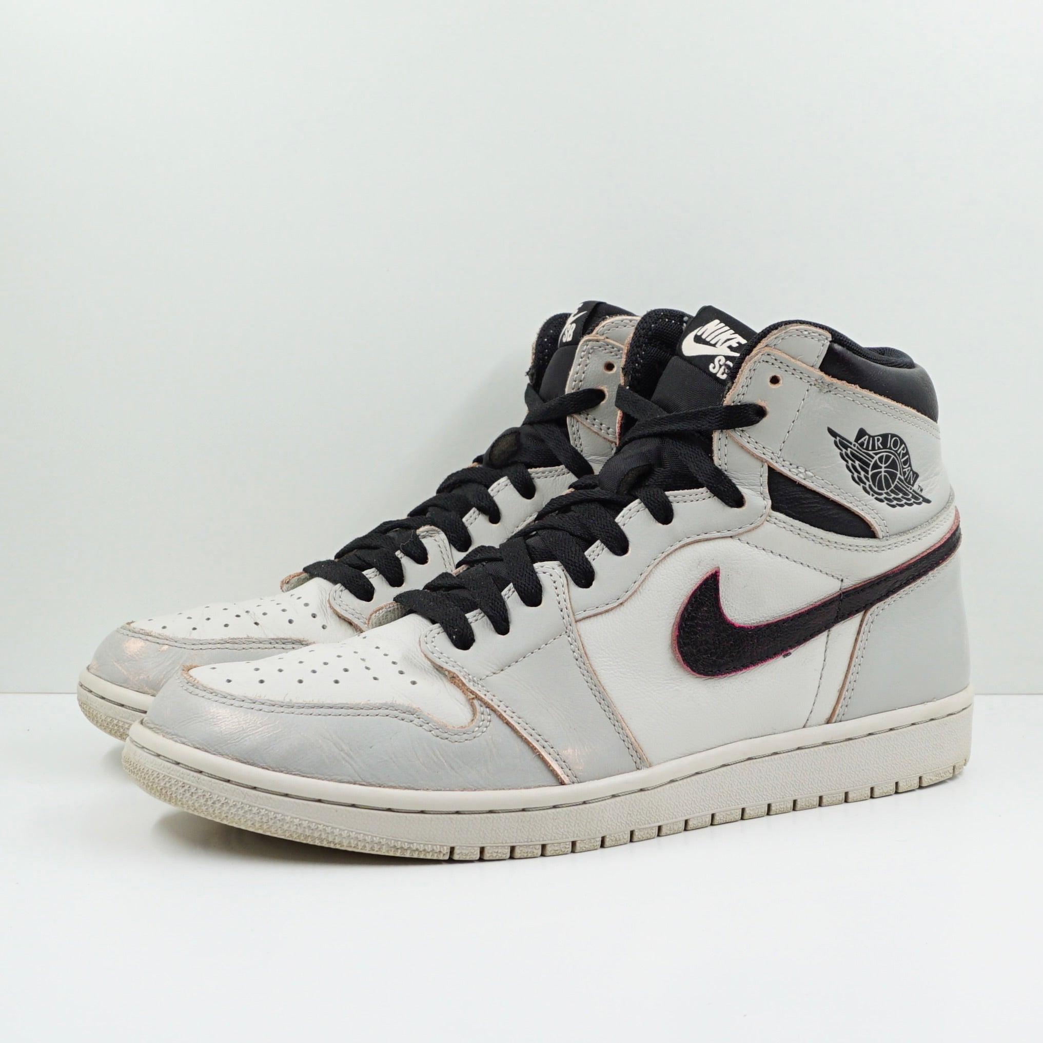 Jordan 1 Retro High OG Defiant SB NYC to Paris