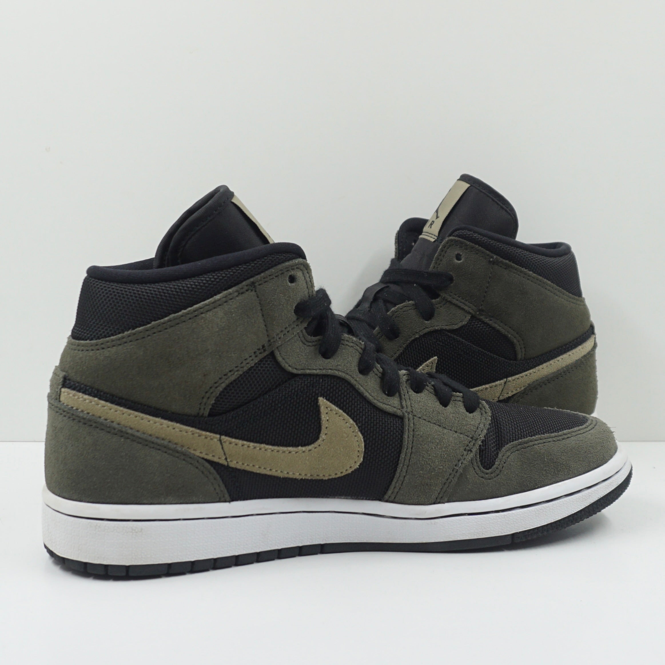 Jordan 1 Mid Military Olive (W)