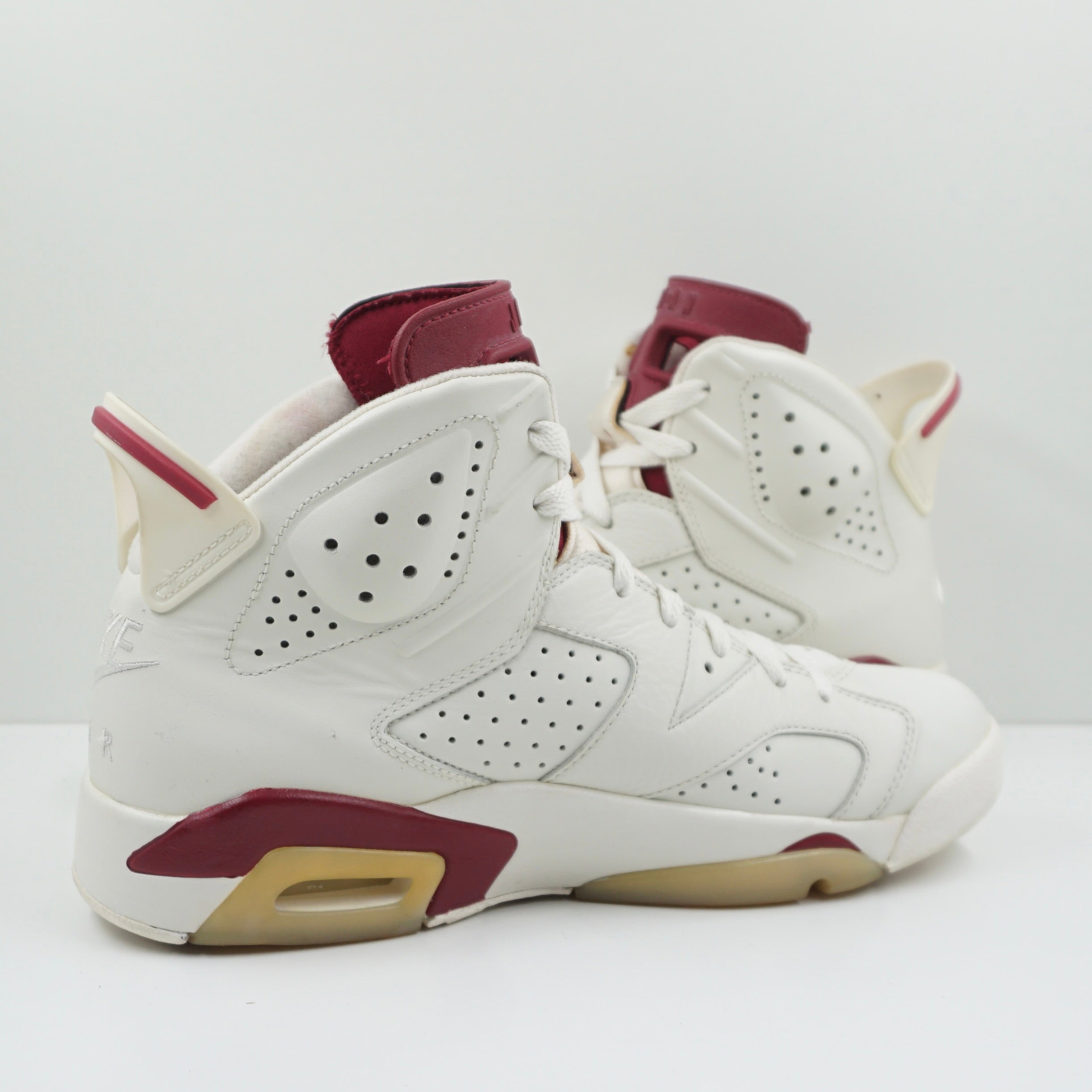 Jordan 6 Retro Maroon (2015)