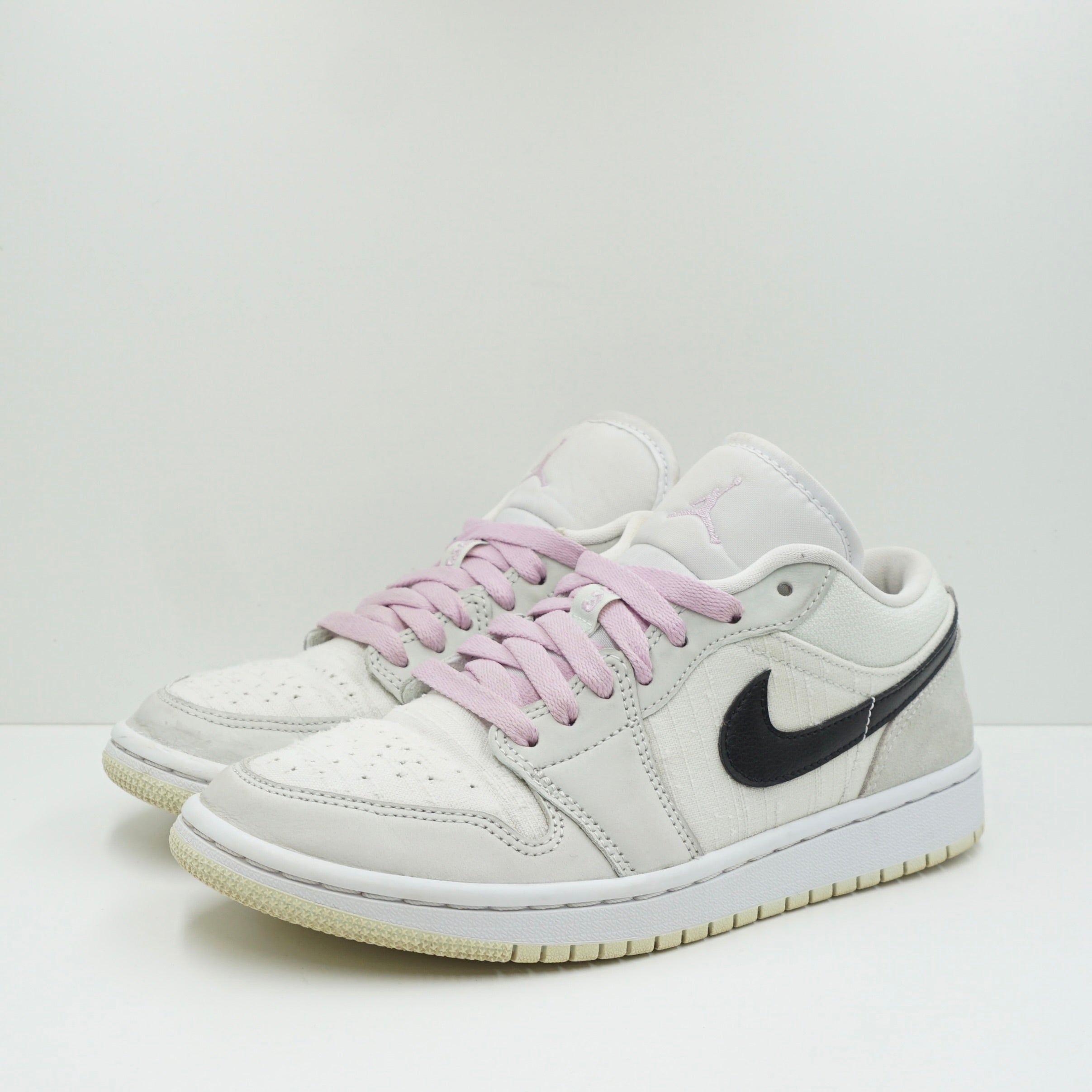 Jordan 1 Low Barely Green (W)