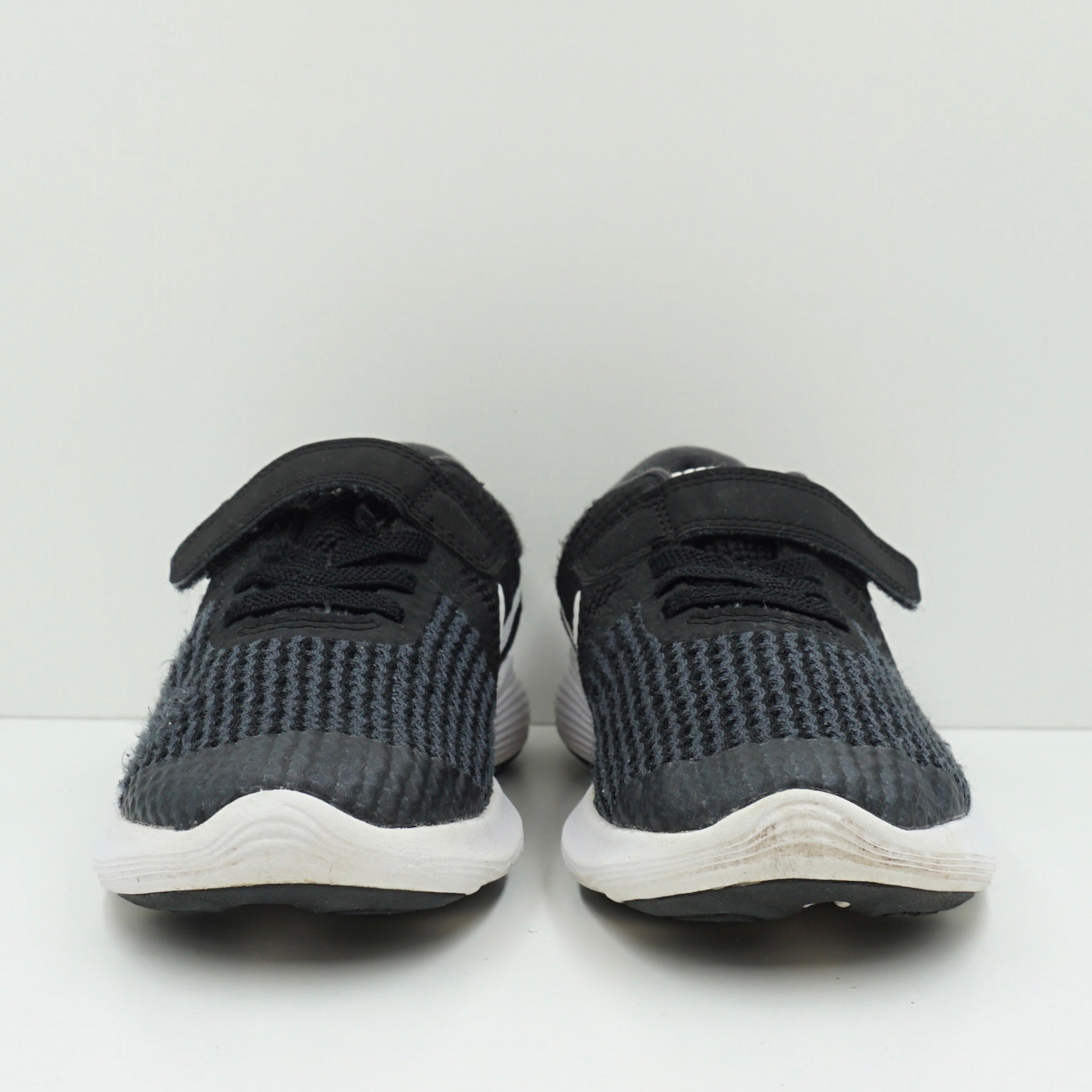 Nike Revolution 4 (PS)