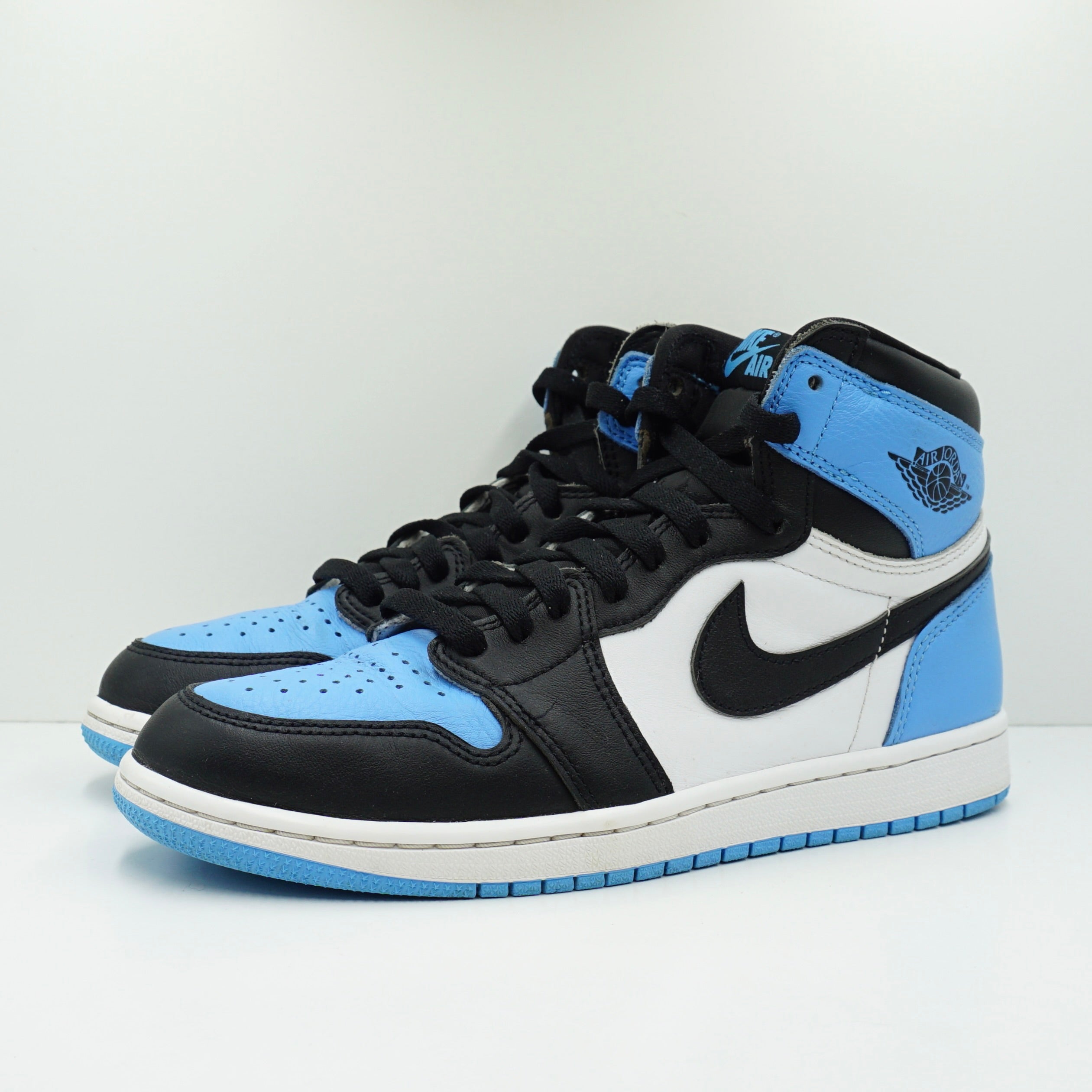 Jordan 1 Retro High OG UNC Toe
