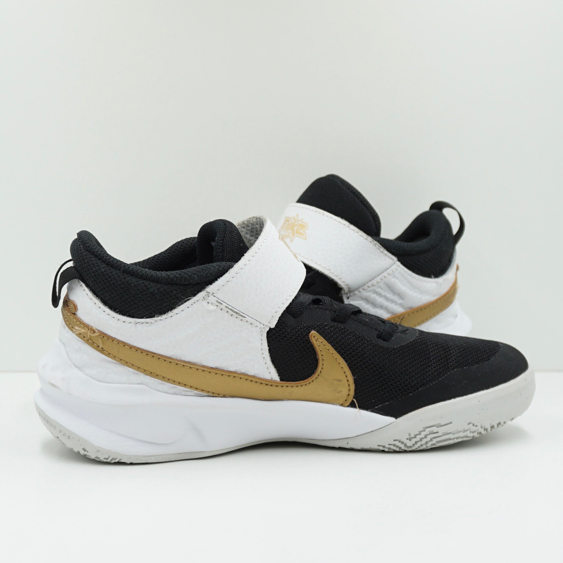 Nike Team Hustle D 10 Black White Metallic Gold (PS)