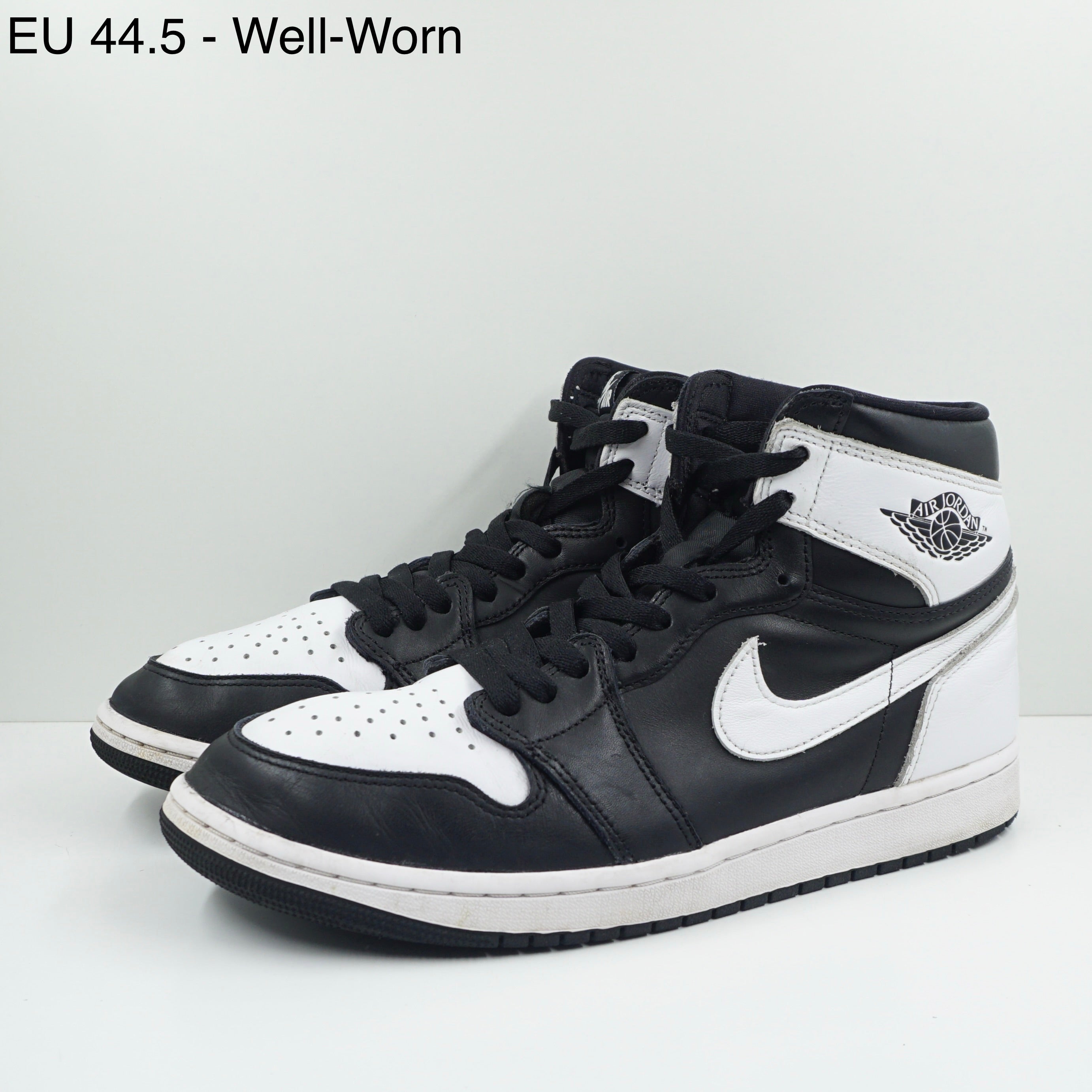 Jordan 1 Retro High OG Black White