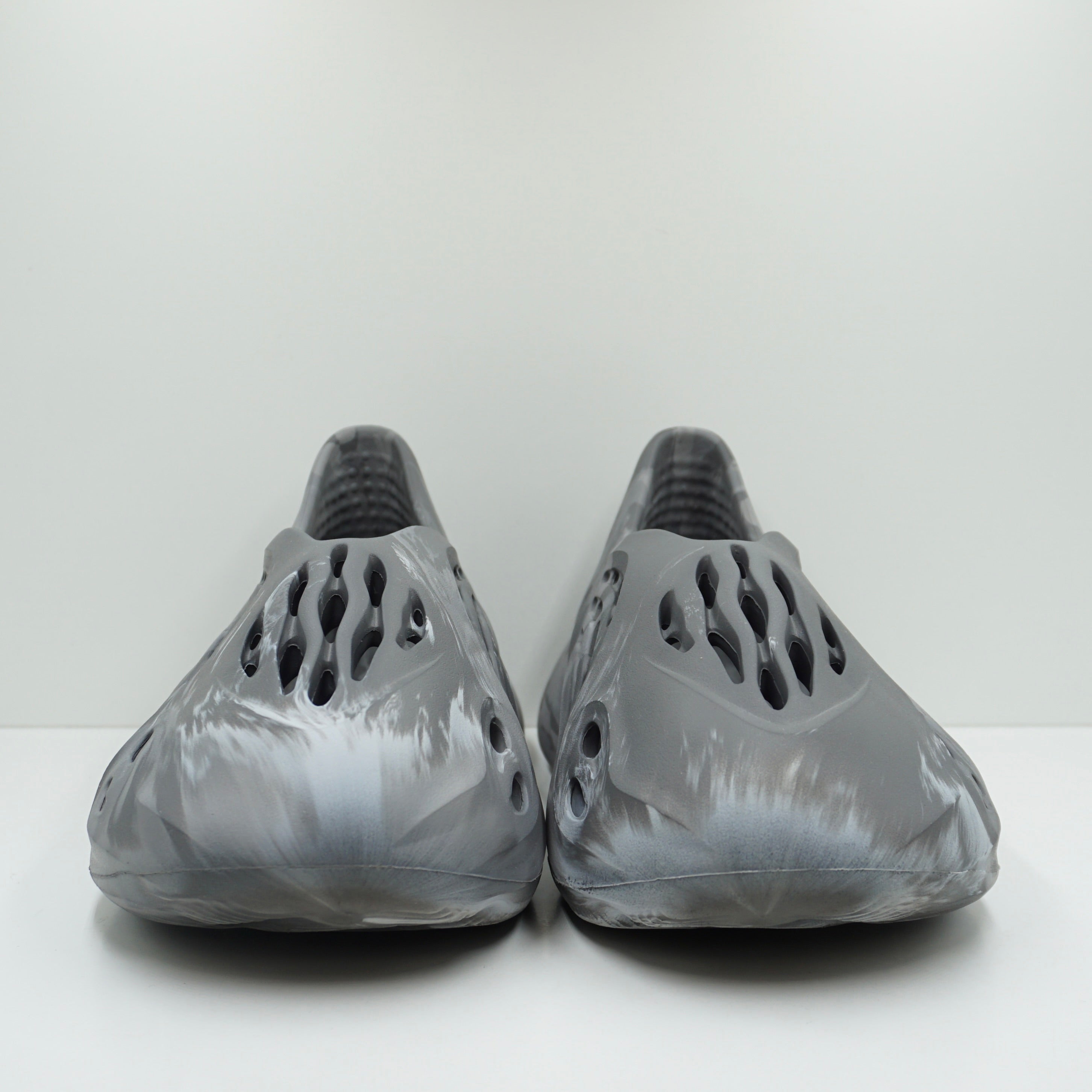 Adidas Yeezy Foam RNR MX Granite