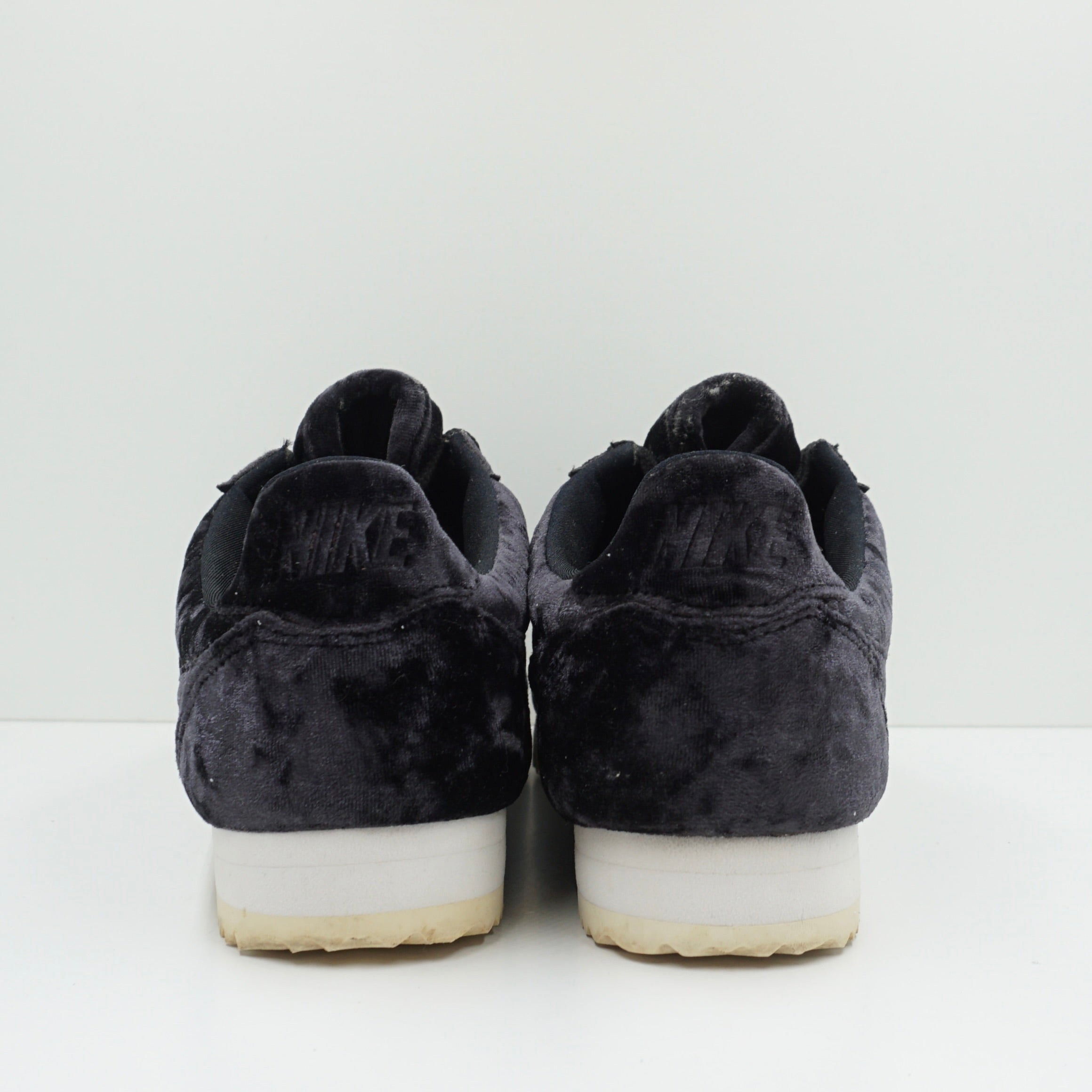Nike Cortez Classic PRM Velvet Black (W)