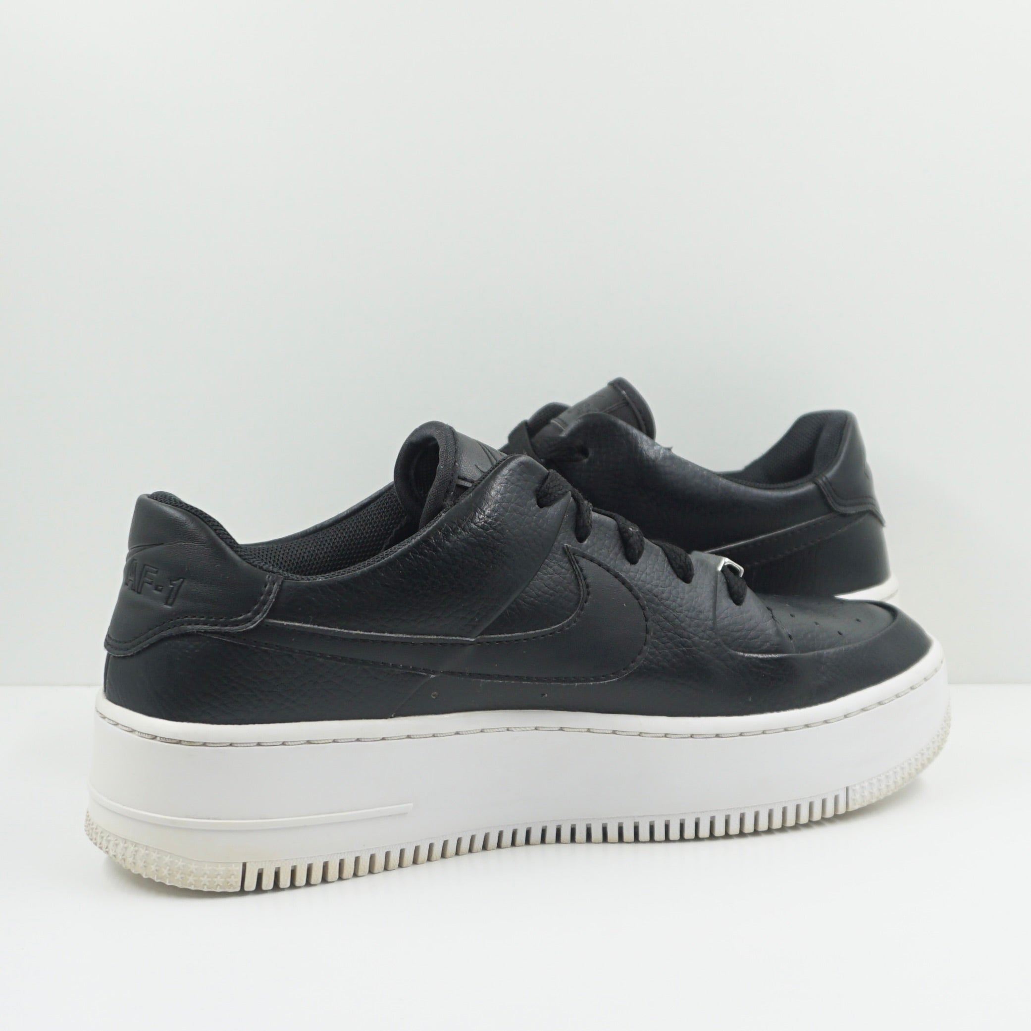 Nike Air Force 1 Sage Low Black White (W)