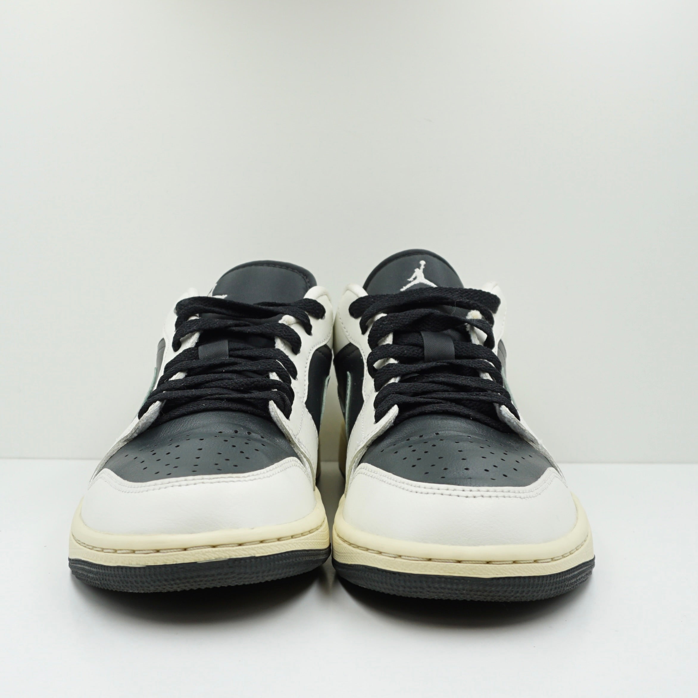Jordan 1 Low Jade Smoke (W)