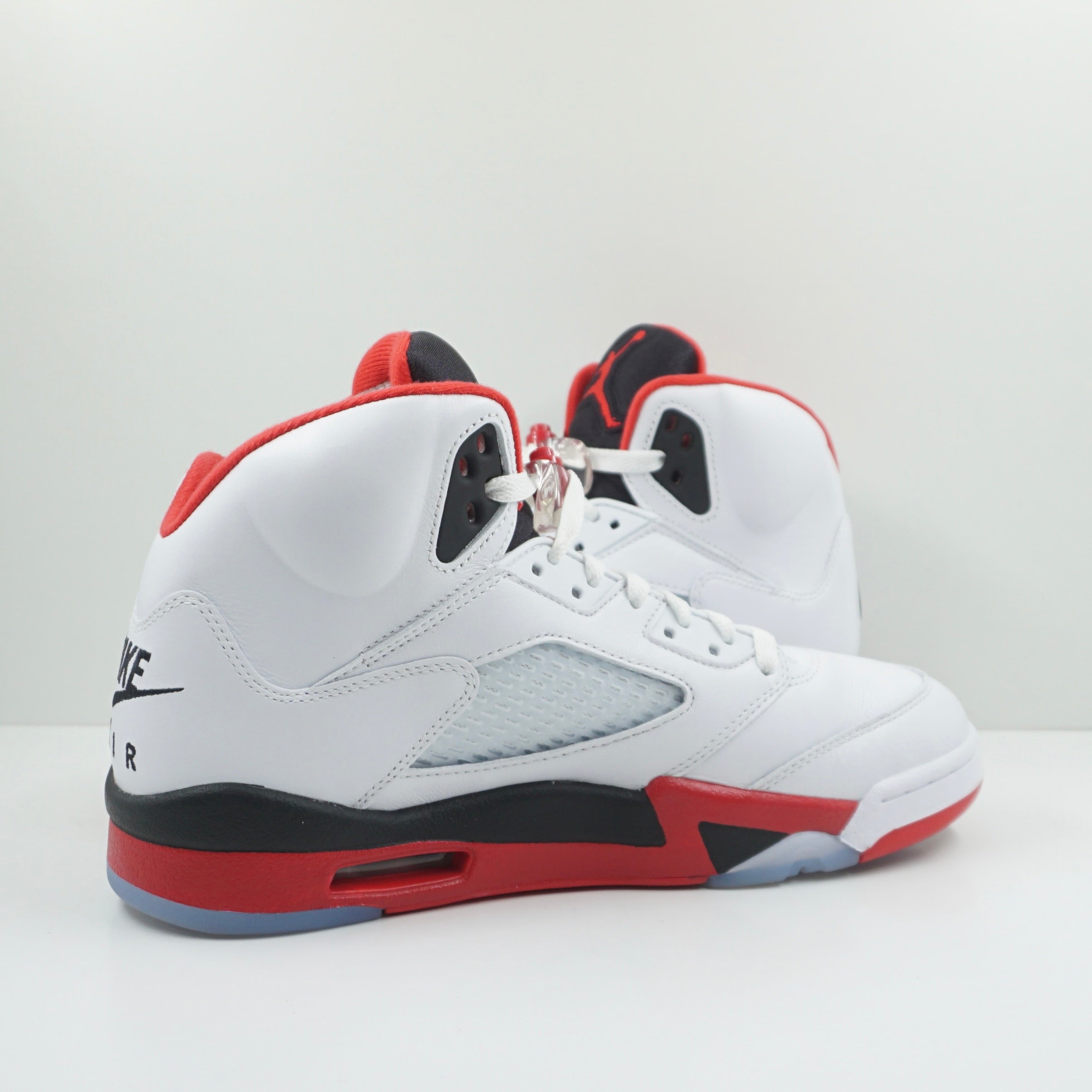 Jordan 5 Retro Fire Red Black Tongue (2025)