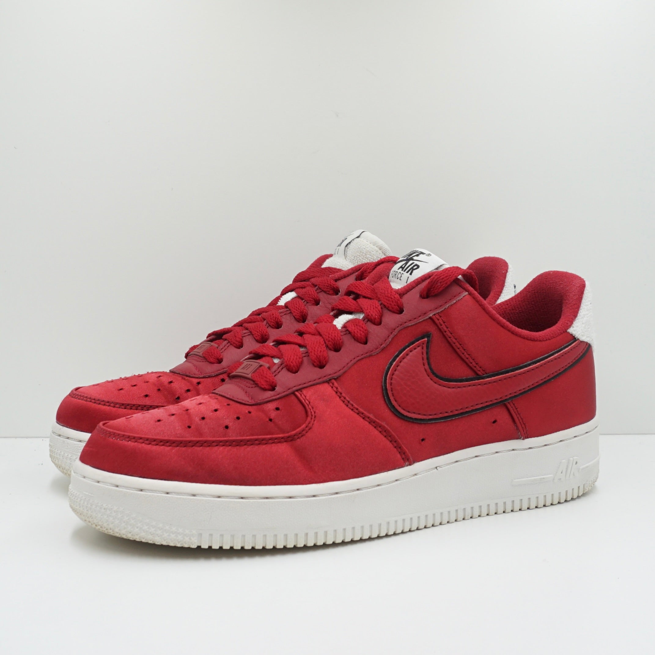 Nike Air Force 1 '07 SE Red Velvet (W)