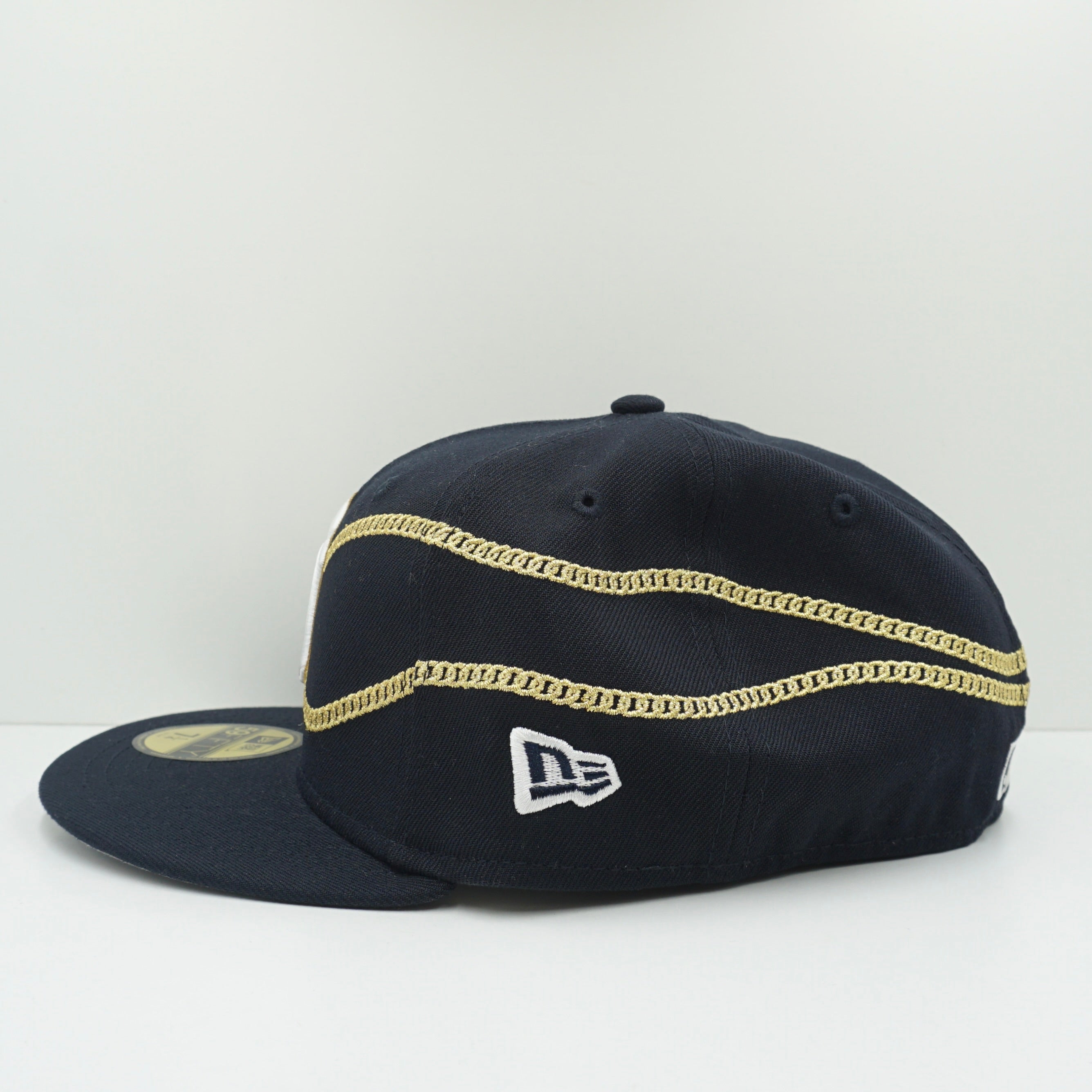 New Era Cooperstown New York Yankees Gold Chain Navy Fitted Cap