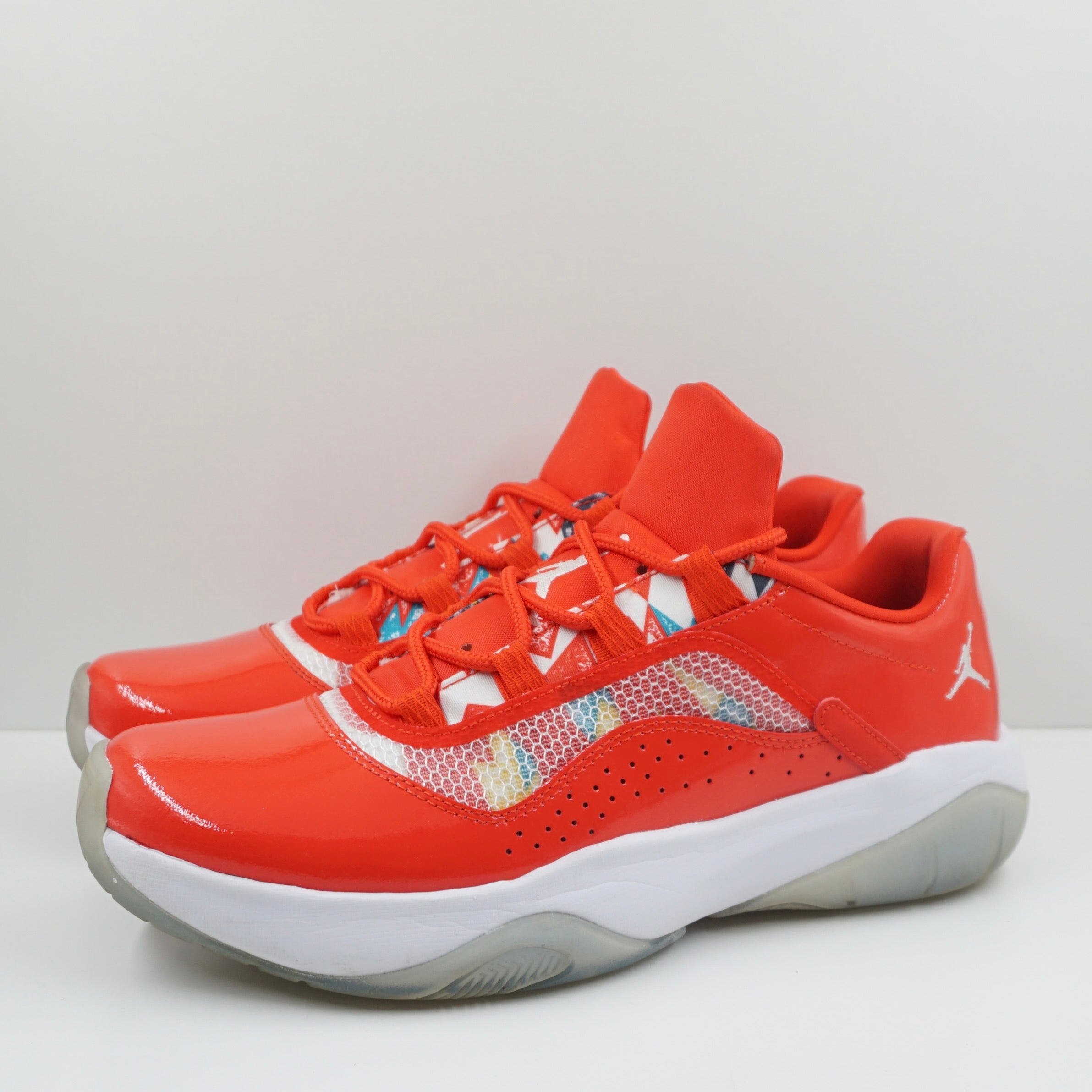 Jordan 11 CMFT Low Barcelona