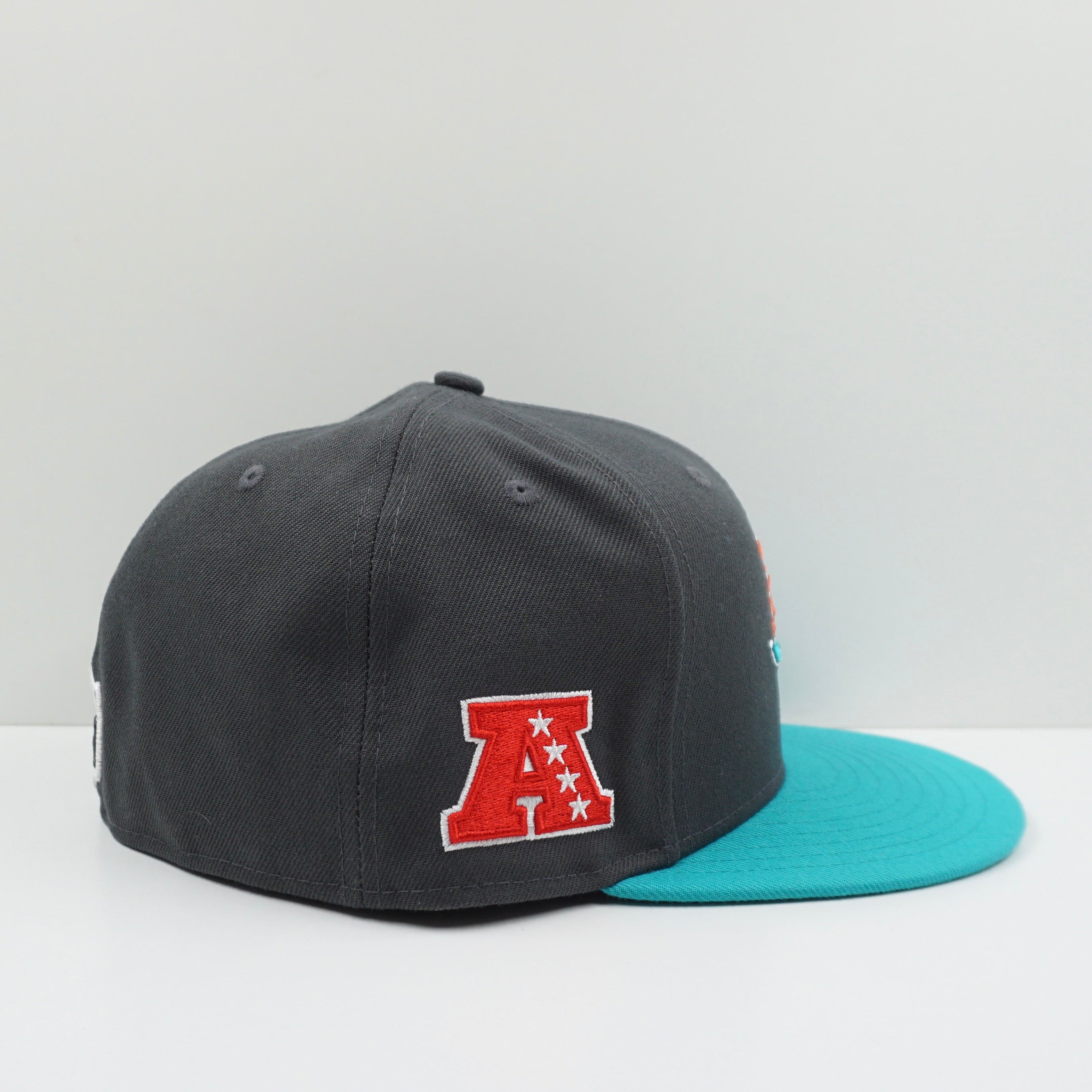 New Era Miami Dolphin Grey Fitted Cap