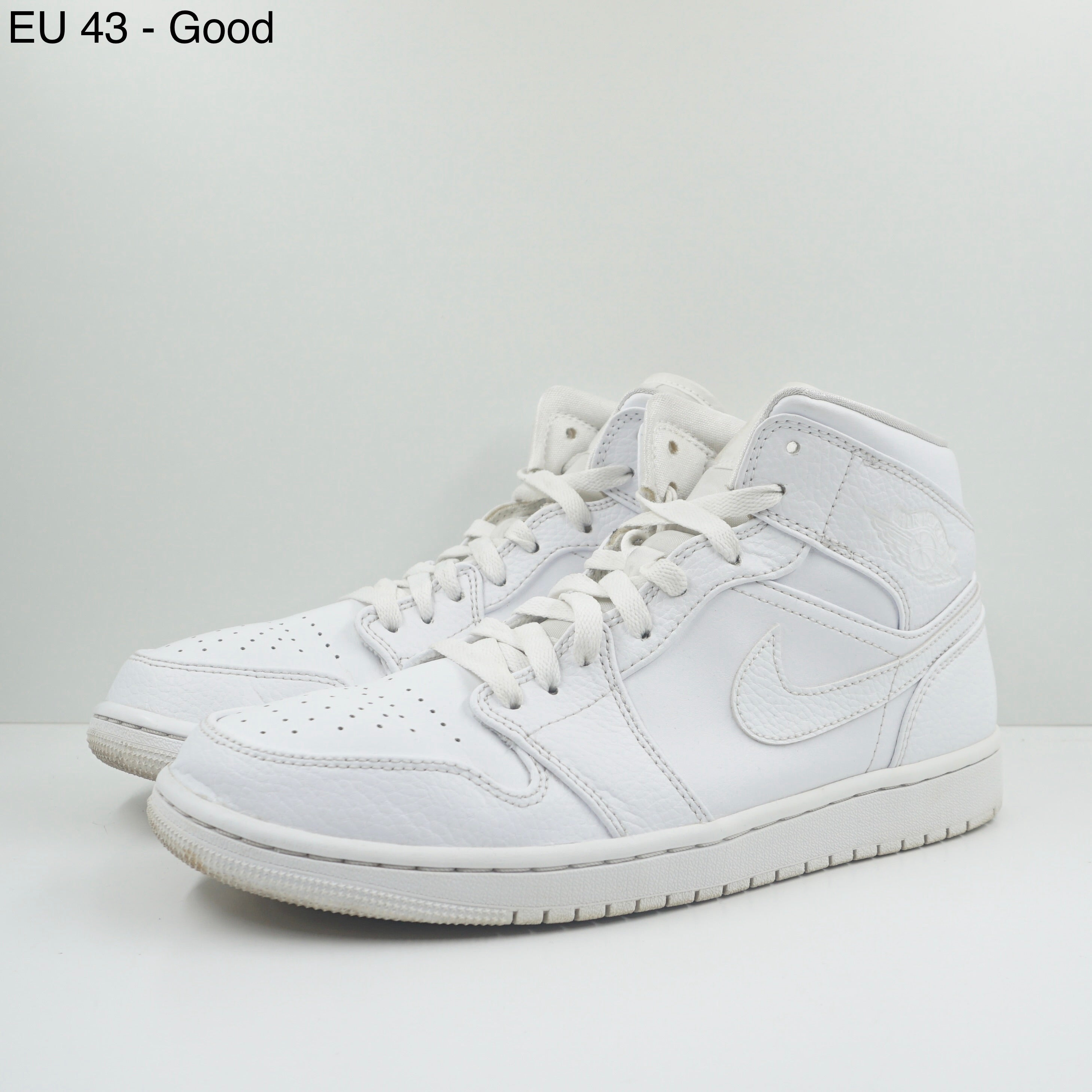 Jordan 1 Mid Triple White 2.0 (2020)