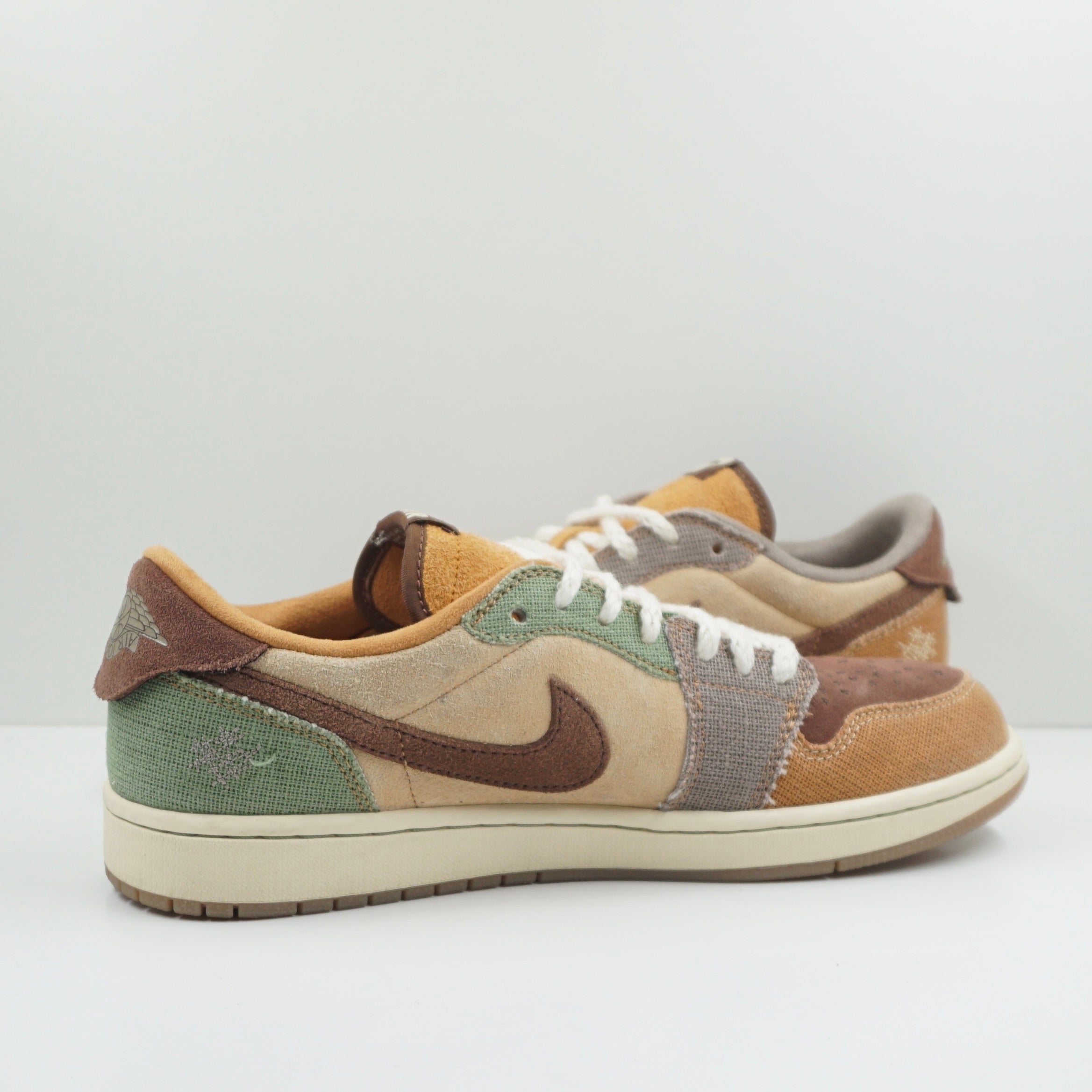 Jordan 1 Retro Low OG Zion Williamson Voodoo