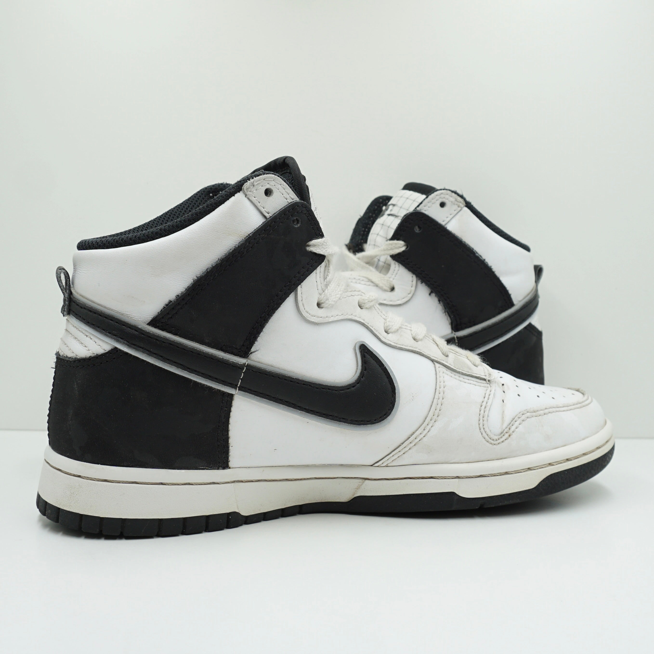Nike Dunk High Retro SE White Black Camo