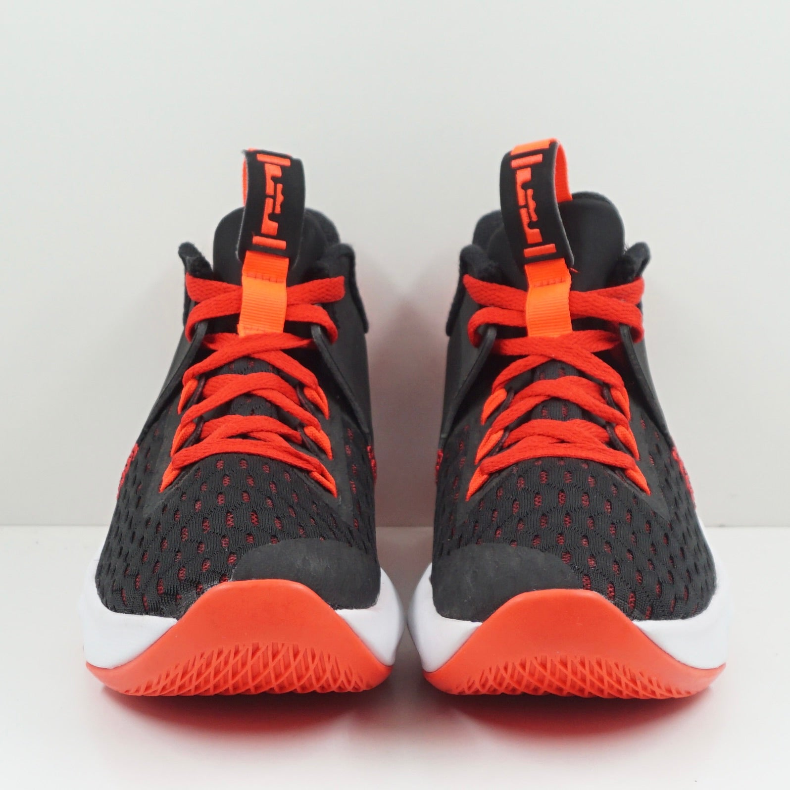 Nike LeBron Witness 5 Bred