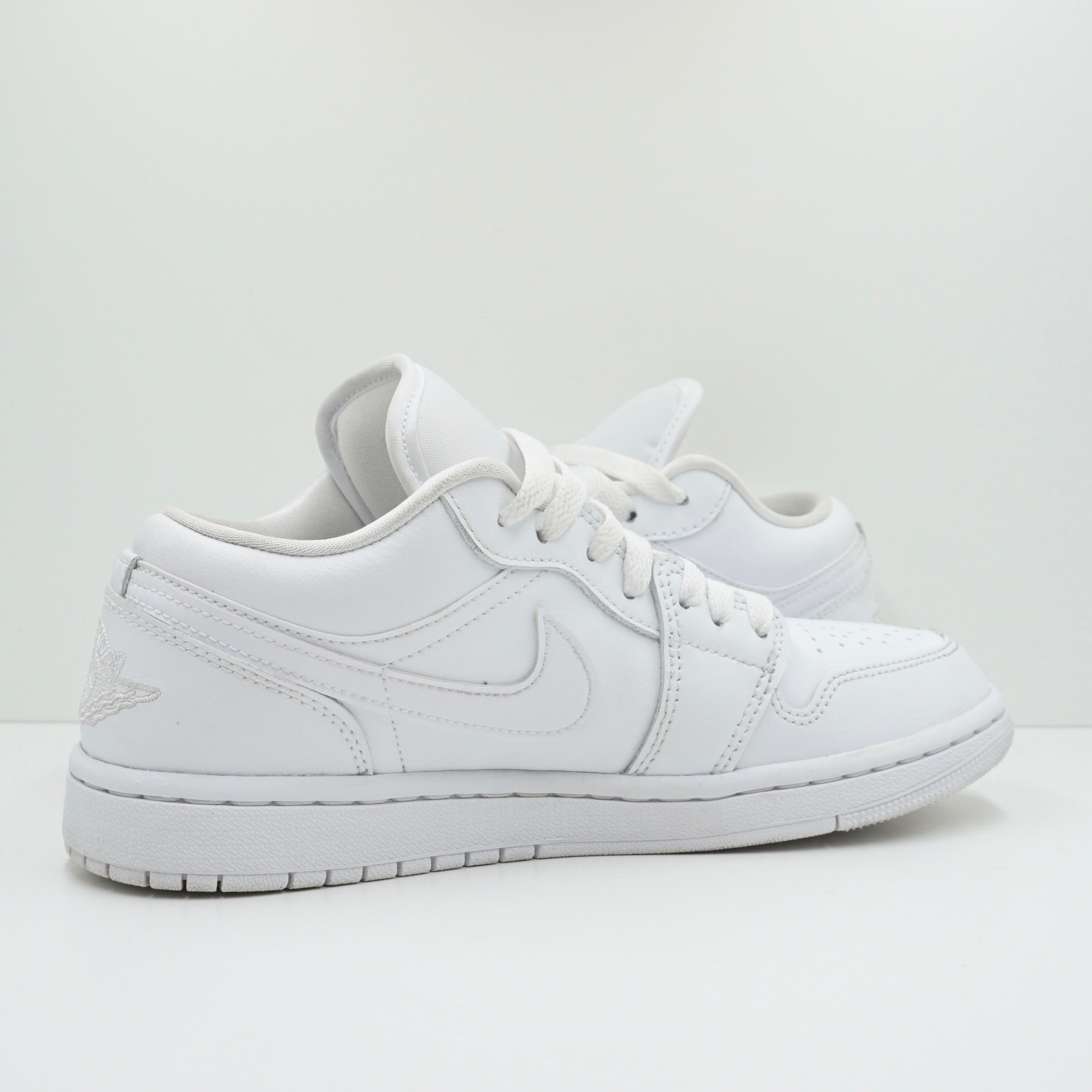 Jordan 1 Low Triple White (2022) (W)