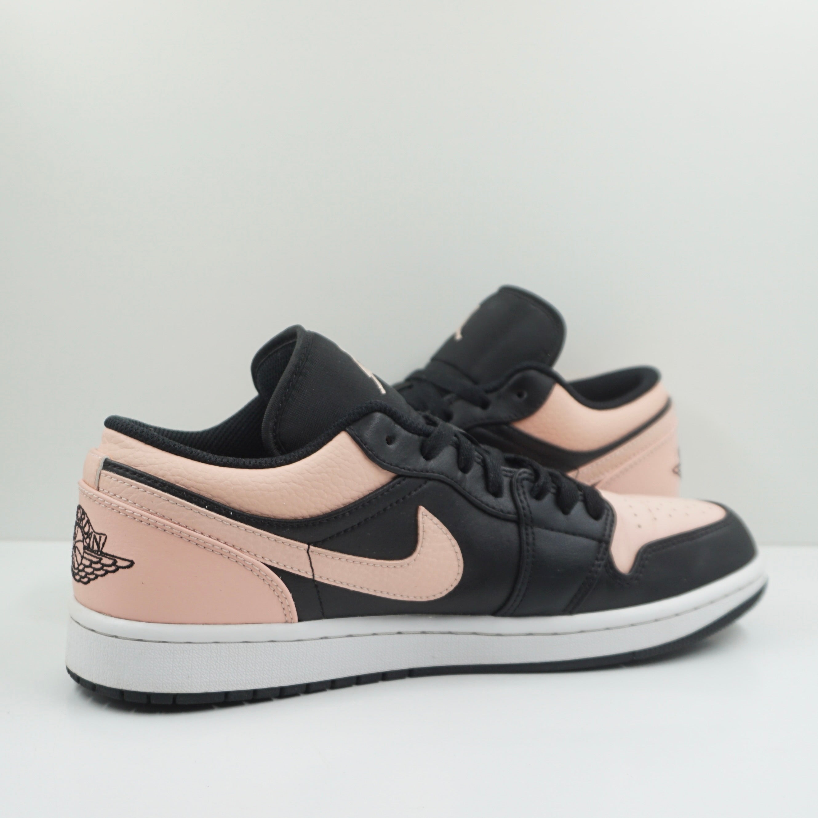 Jordan 1 Low Crimson Tint