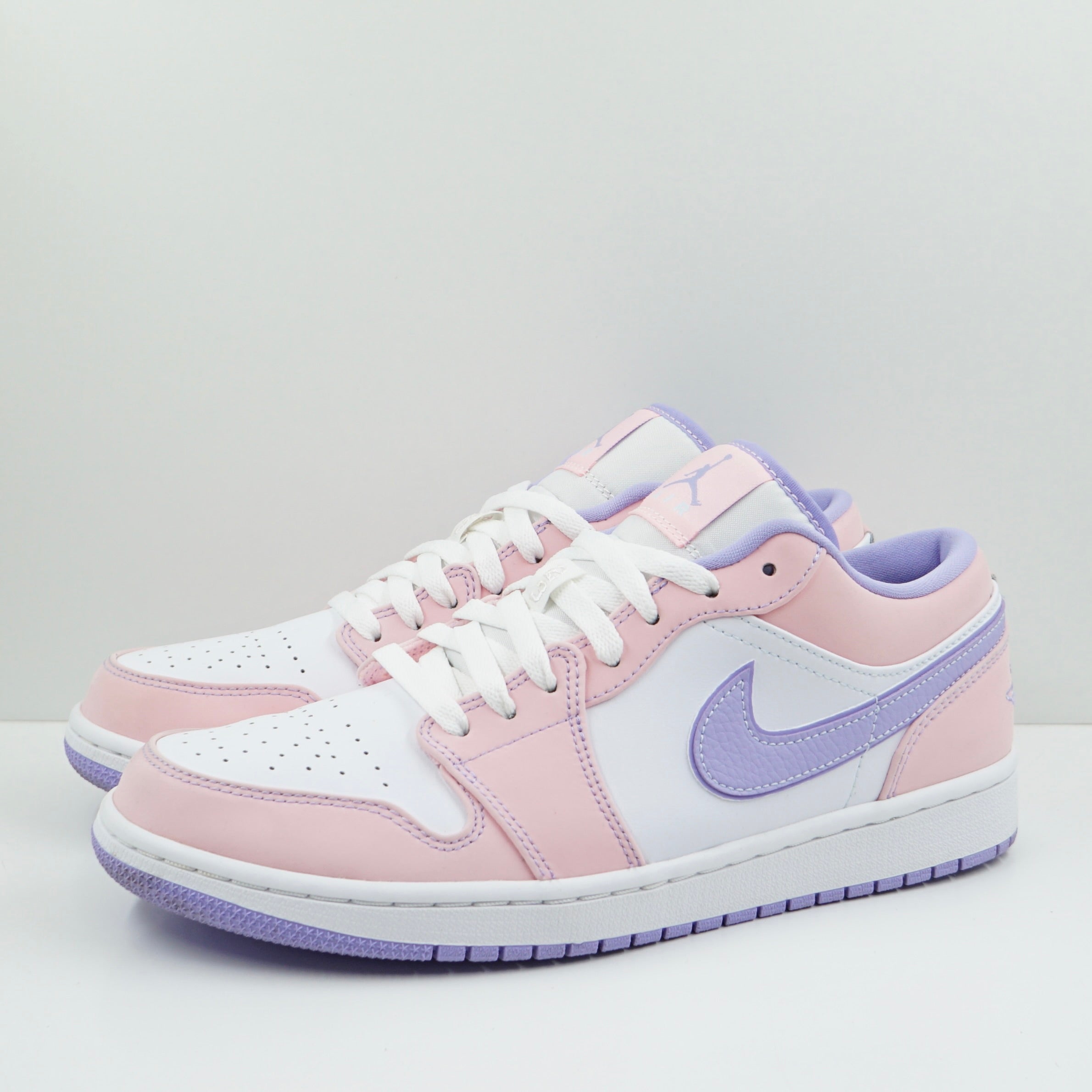 Jordan 1 Low SE Arctic Punch
