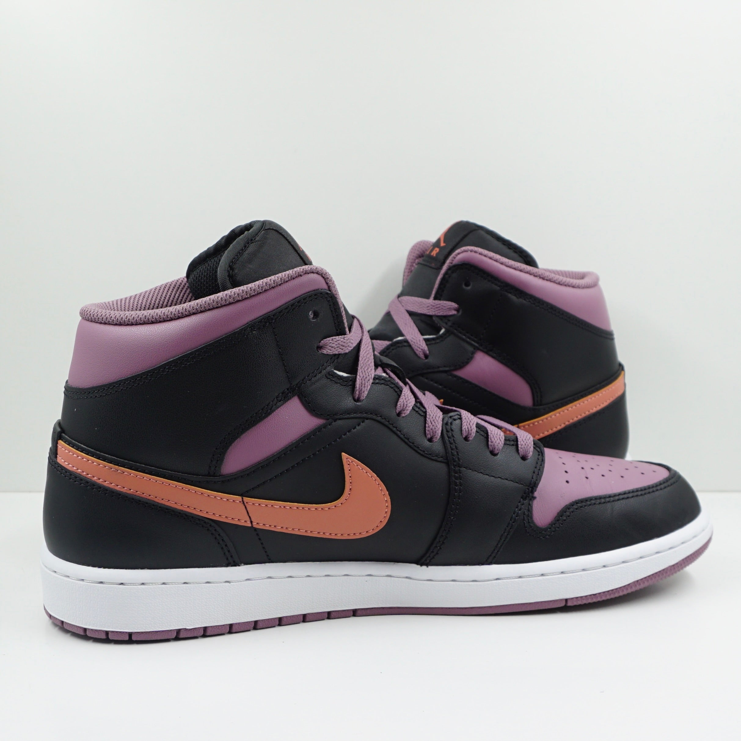Jordan 1 Mid SE Black Sky J Mauve