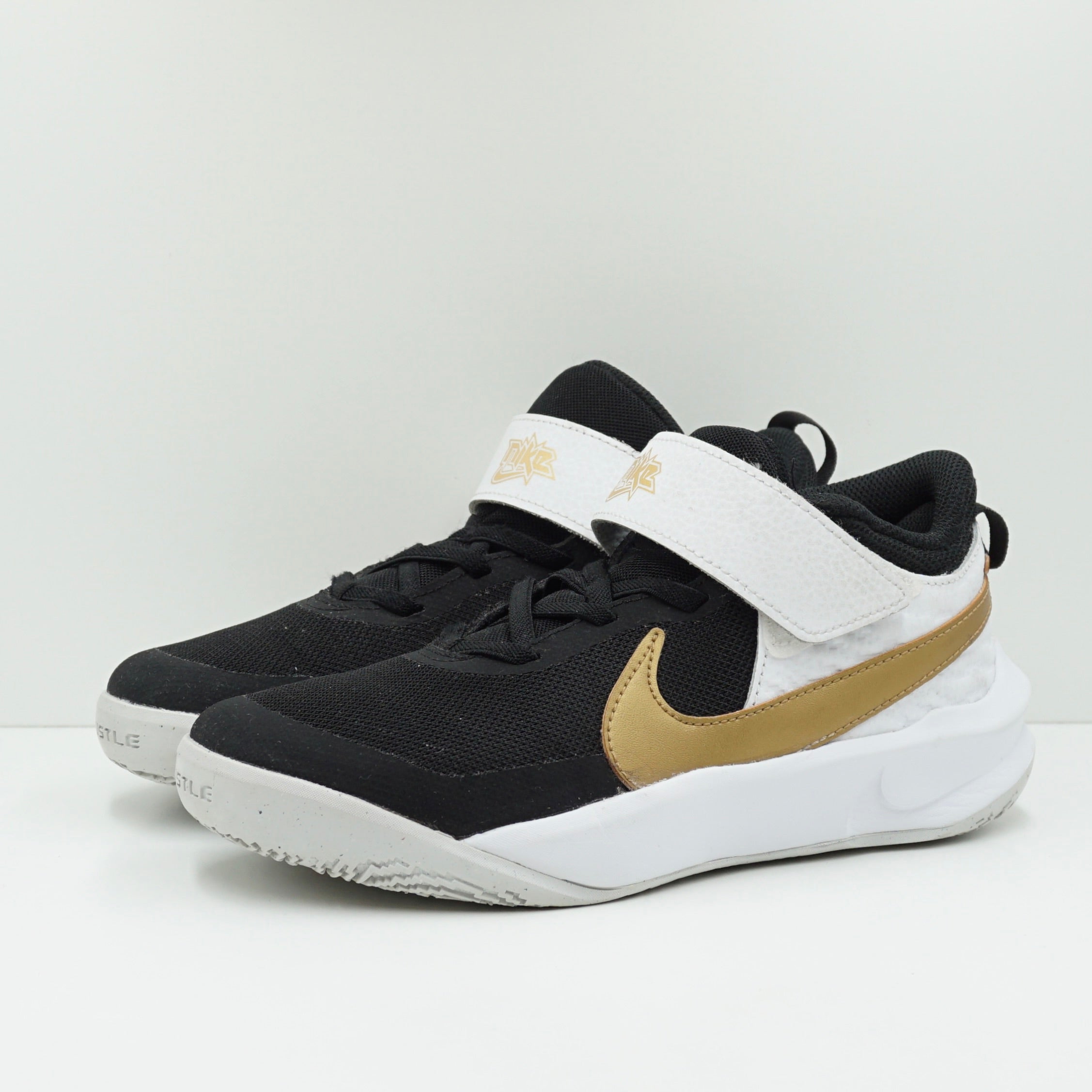 Nike Team Hustle D 10 Black White Metallic Gold (PS)