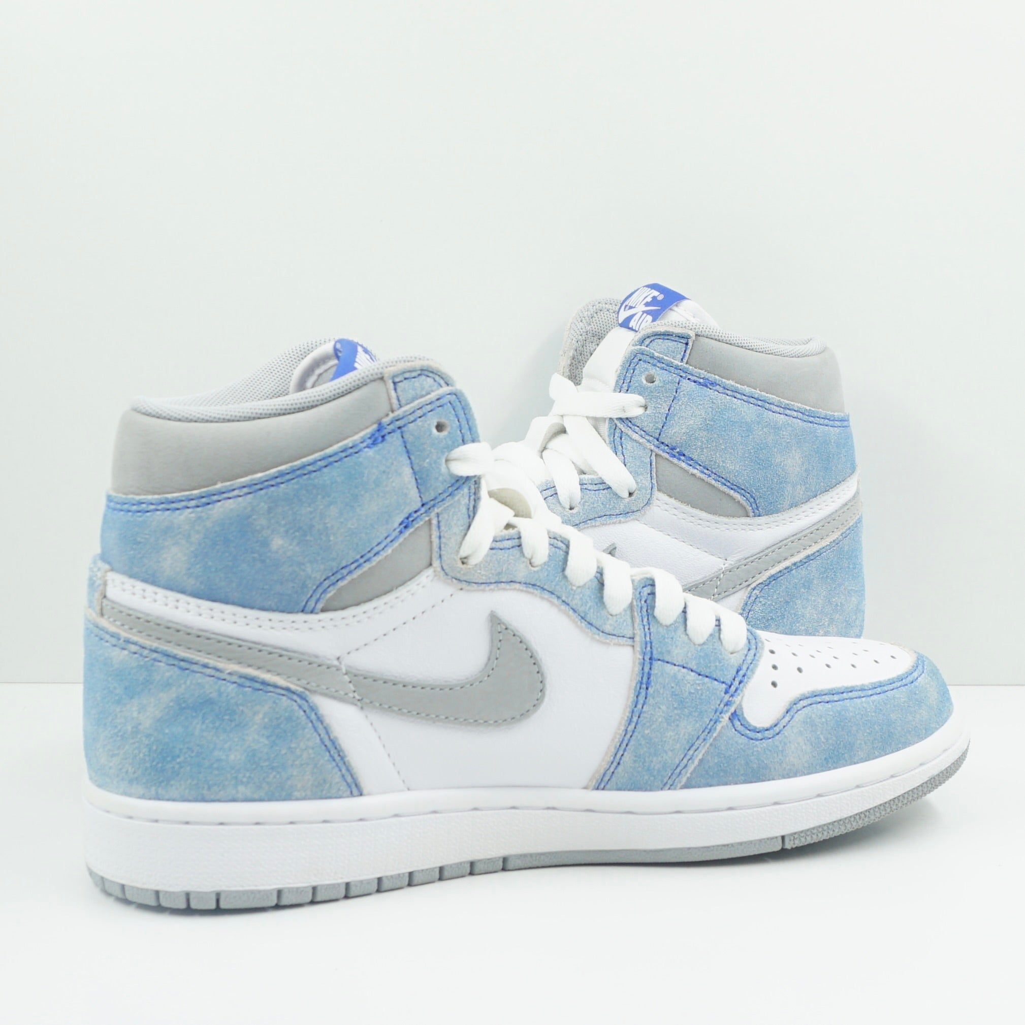 Jordan 1 Retro High Hyper Royal Smoke Grey