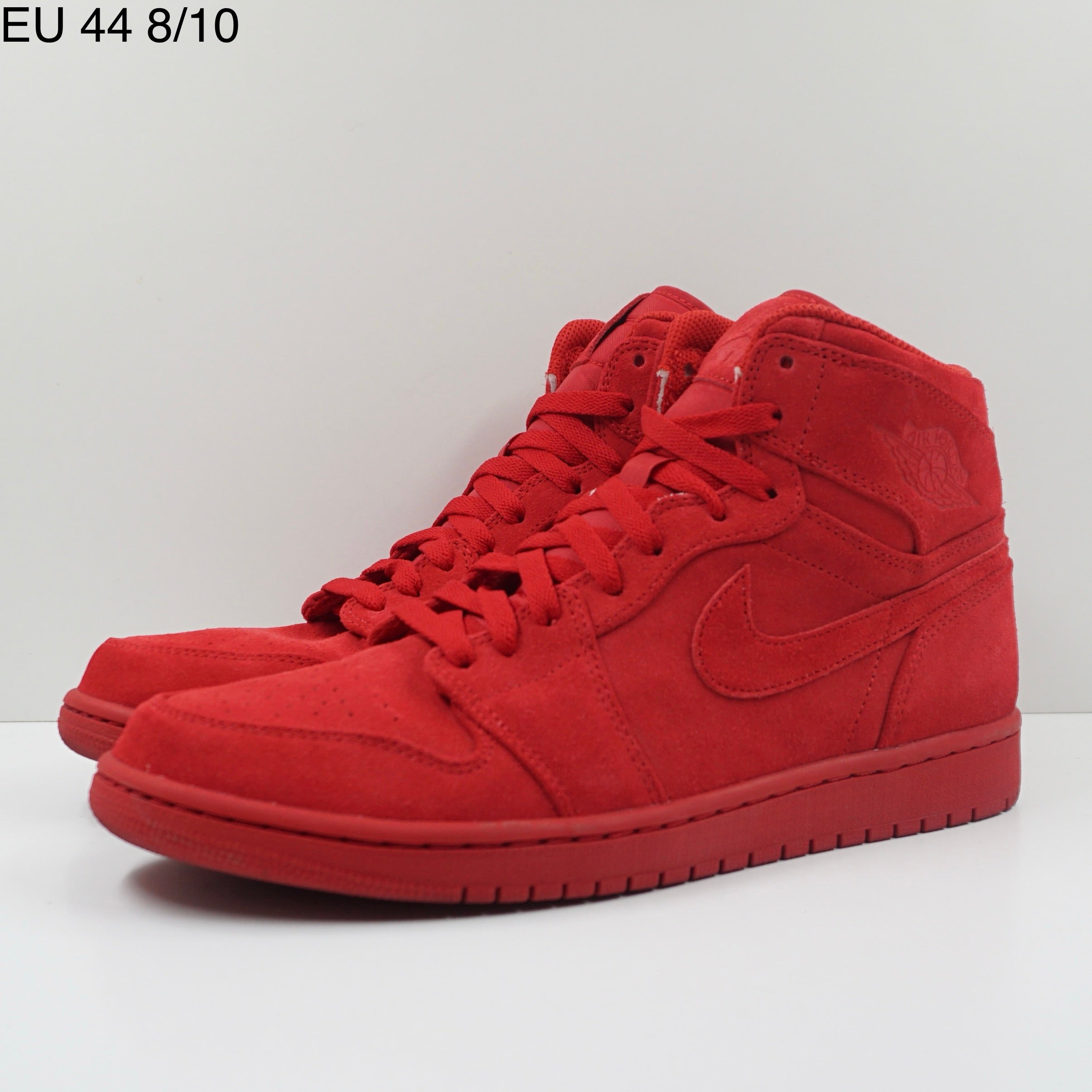 Jordan 1 Retro Red Suede