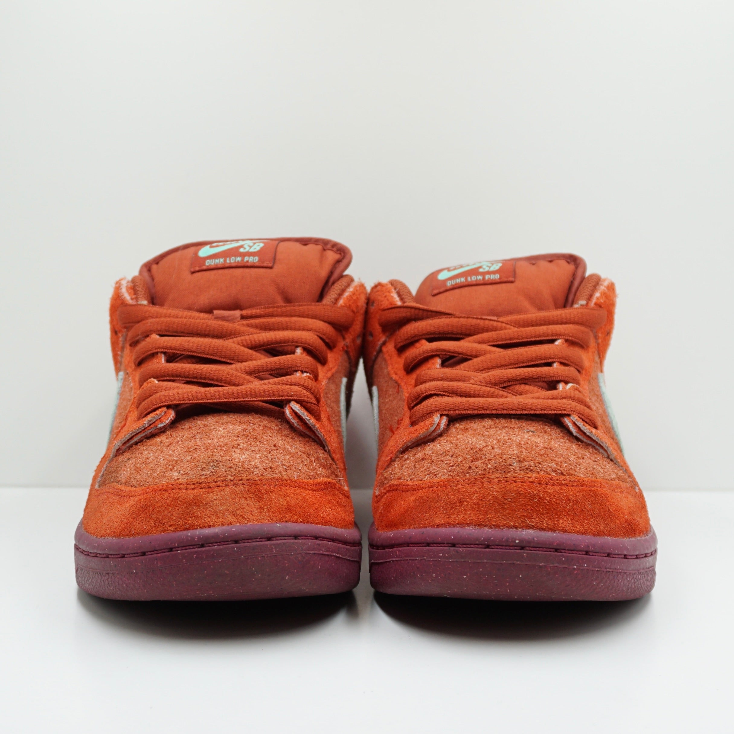 Nike SB Dunk Low Mystic Red Rosewood