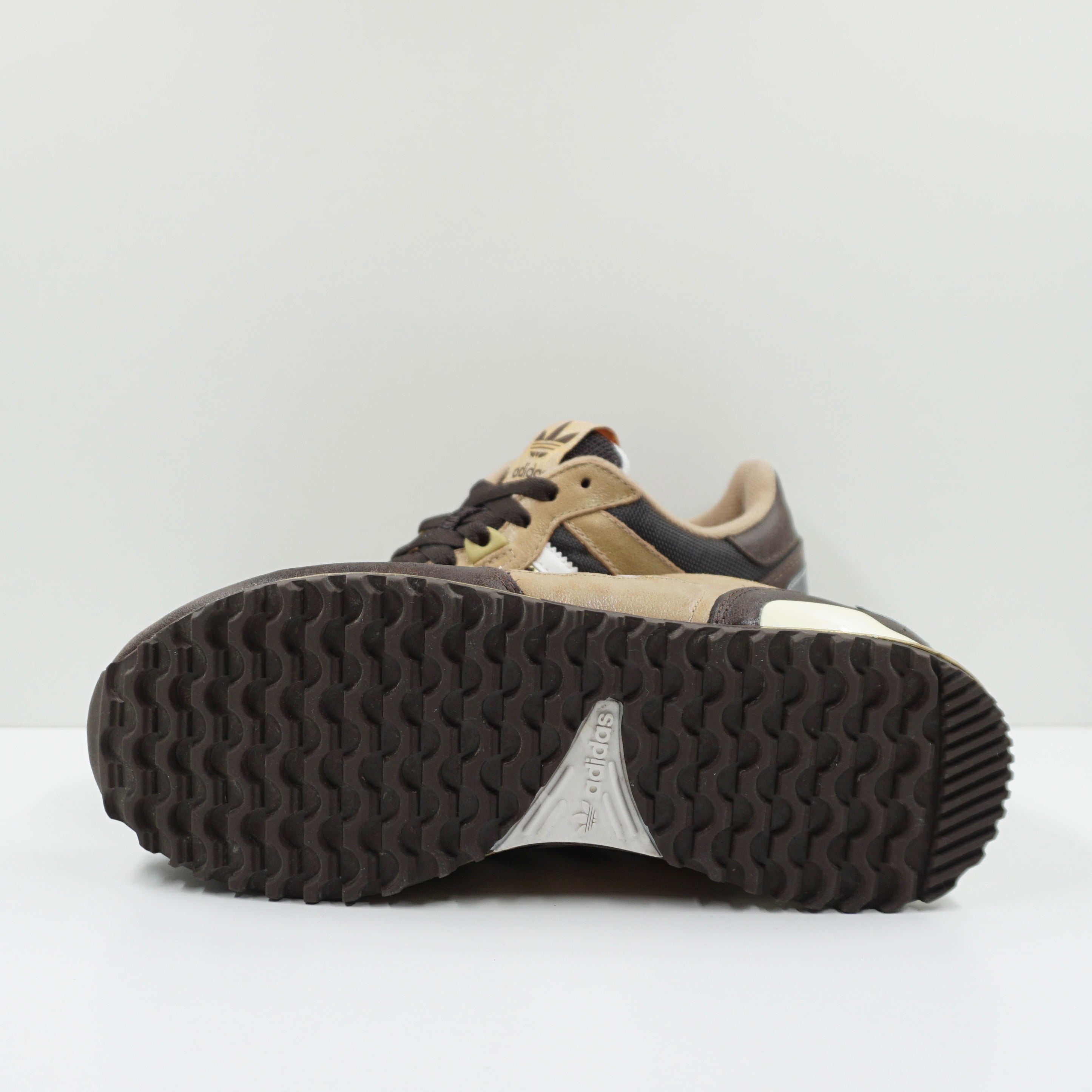 Adidas Sneakersnstuff ZX 700 Malmö (2006)