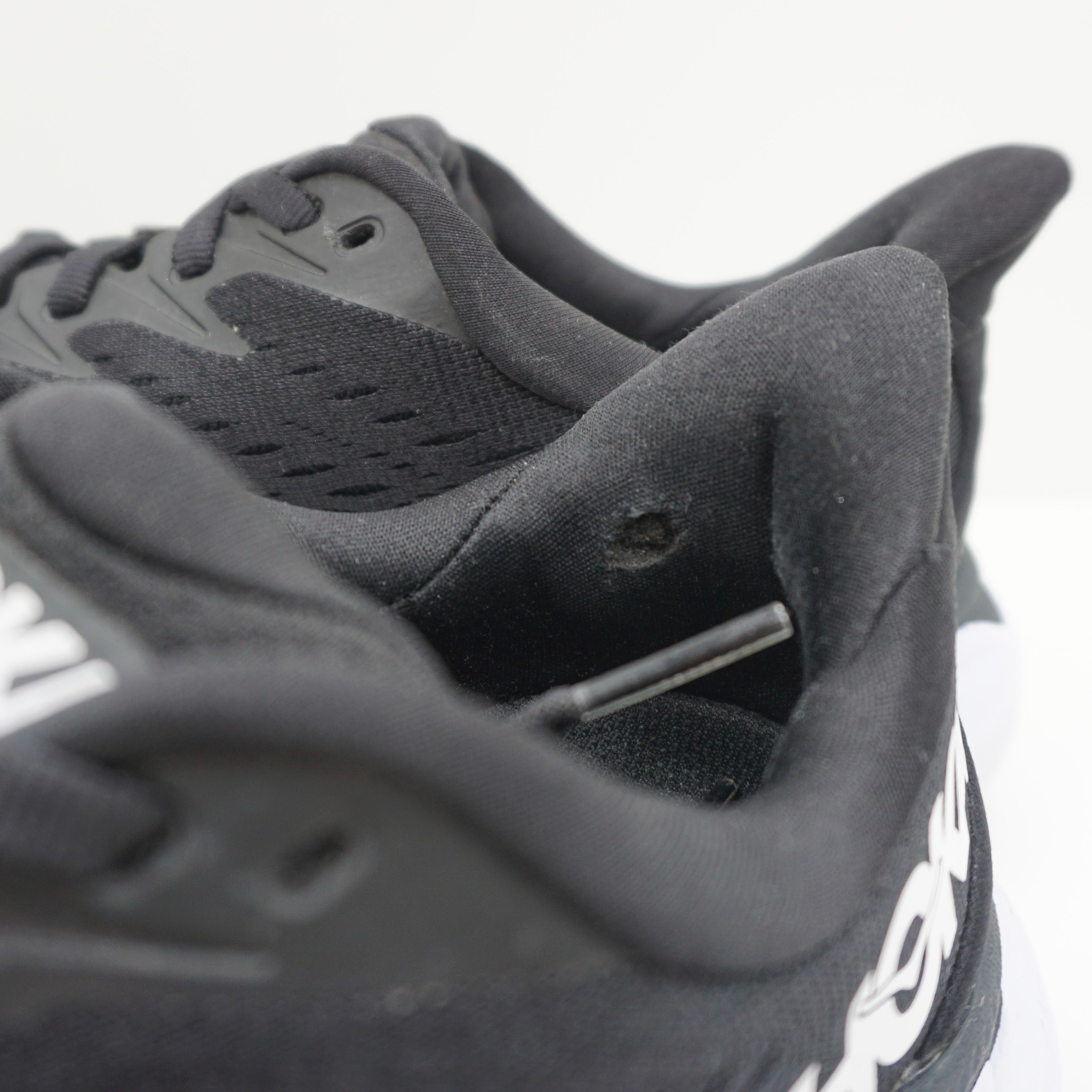 Hoka One One Clifton 8 Black/White (W)