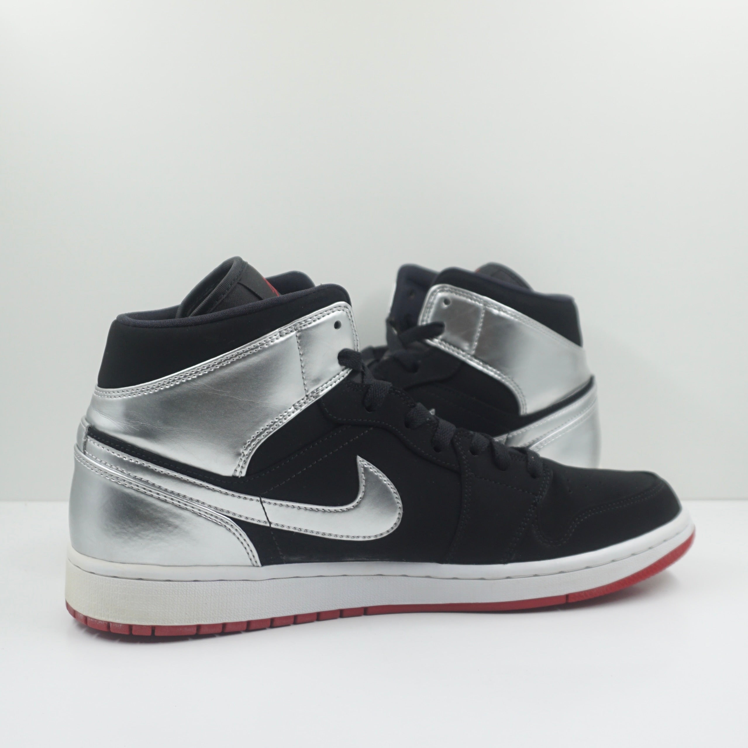 Jordan 1 Mid Johnny Kilroy
