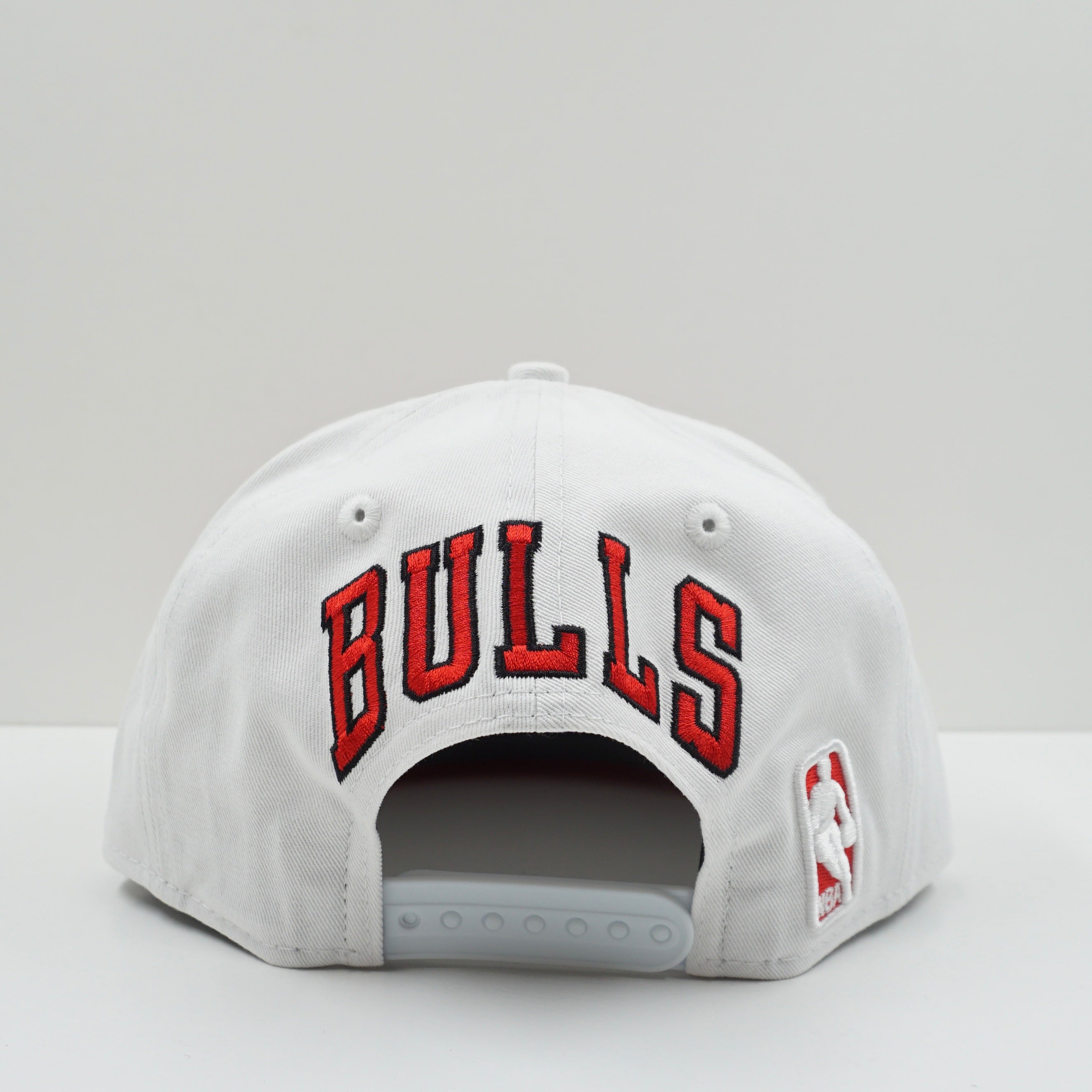 New Era Chicago Bulls White Snapback Cap
