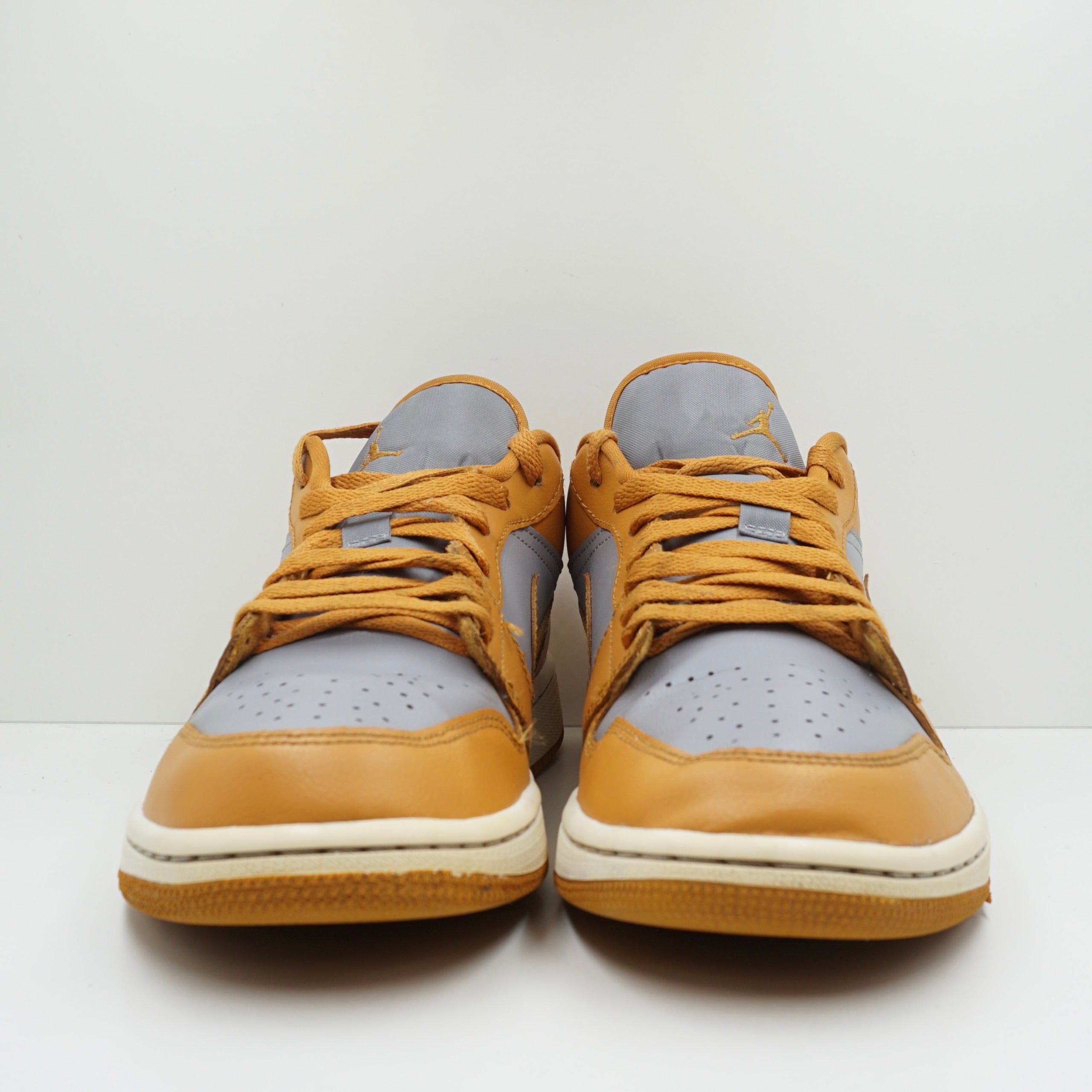 Jordan 1 Low Cement Grey Chutney (W)