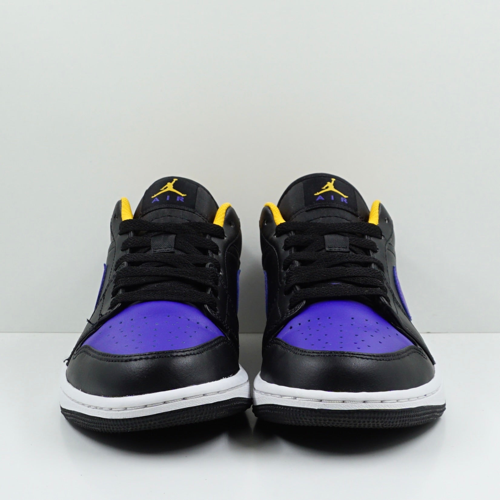 Jordan 1 Low Dark Concord