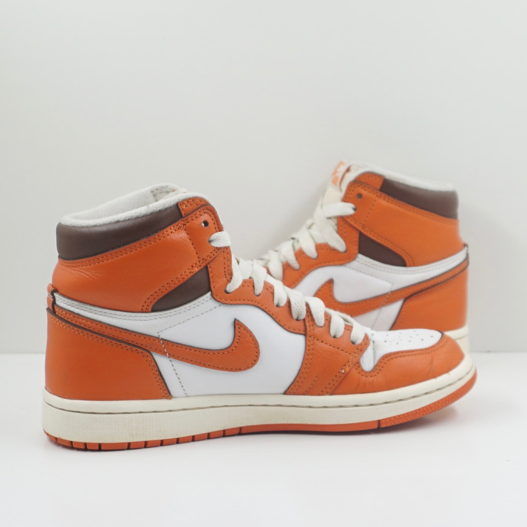 Jordan 1 Retro High OG Starfish (W)
