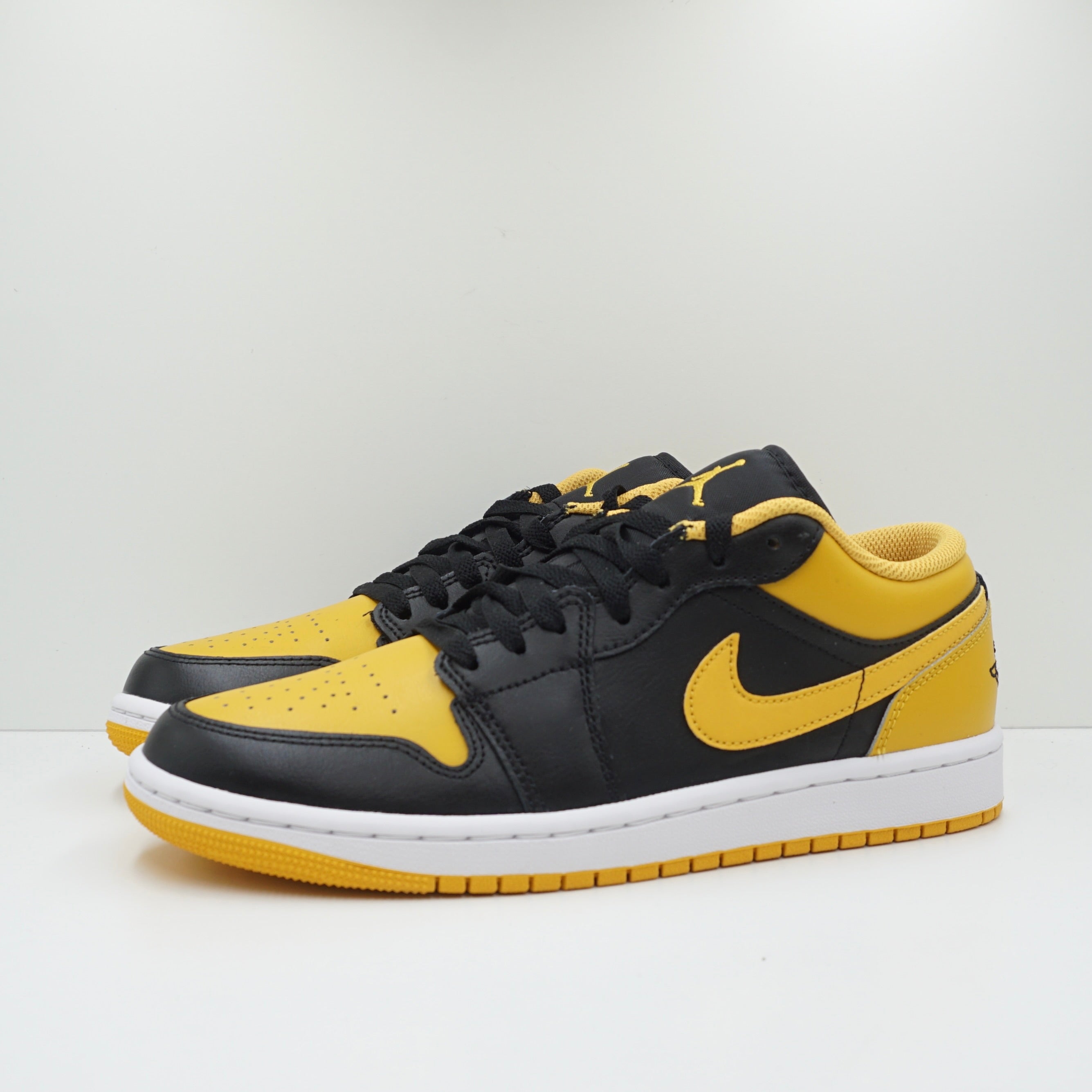 Jordan 1 Low Yellow Ochre