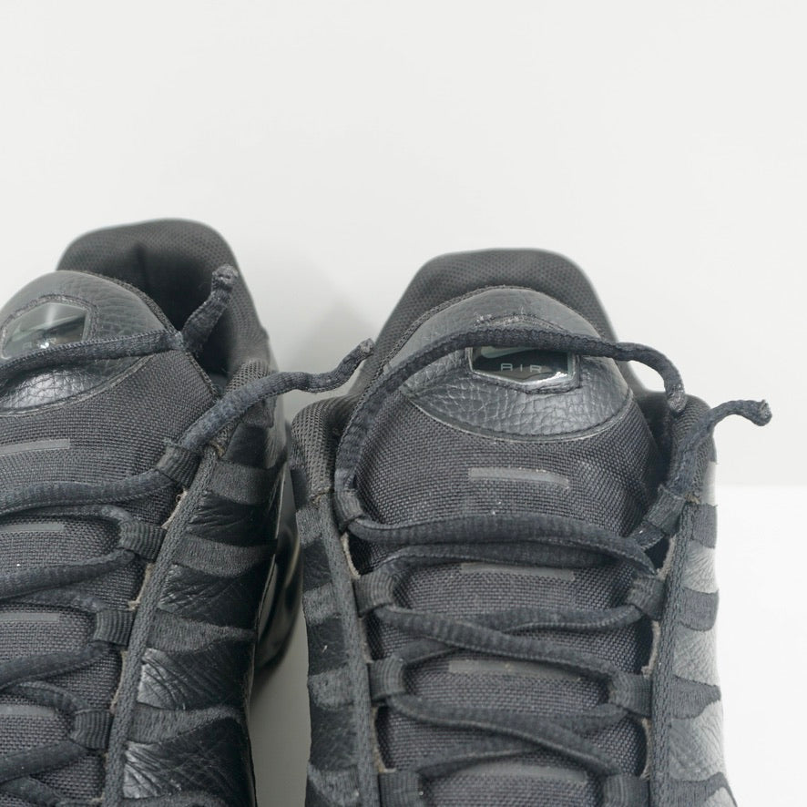 Nike Air Max Plus Triple Black Leather