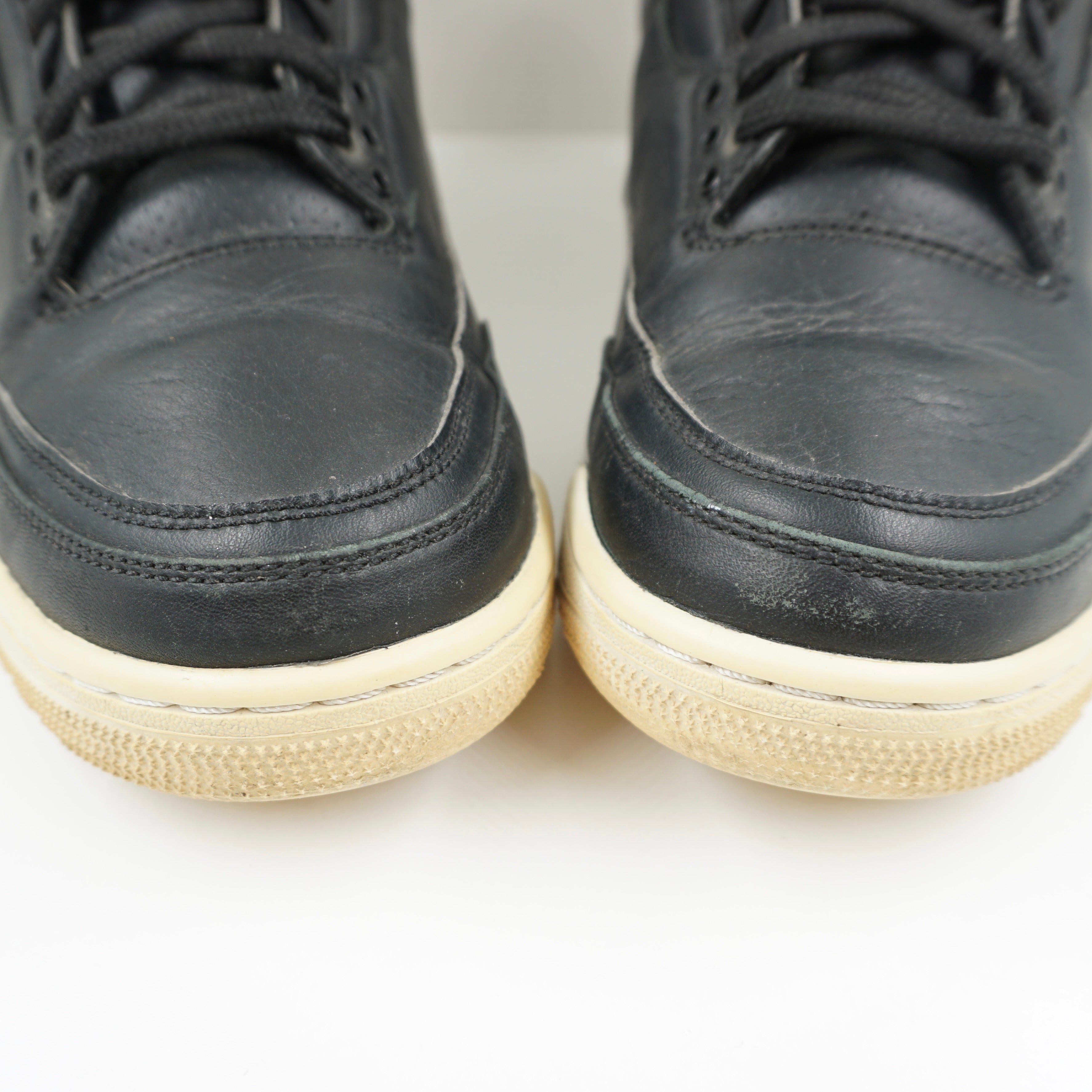 Jordan 3 Retro Cyber Monday (2016)